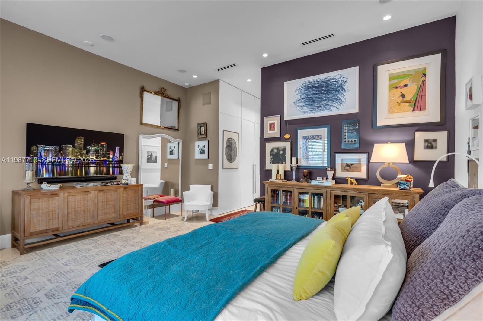 TROPICAL ISLE HOMES SUB 4 - Residential