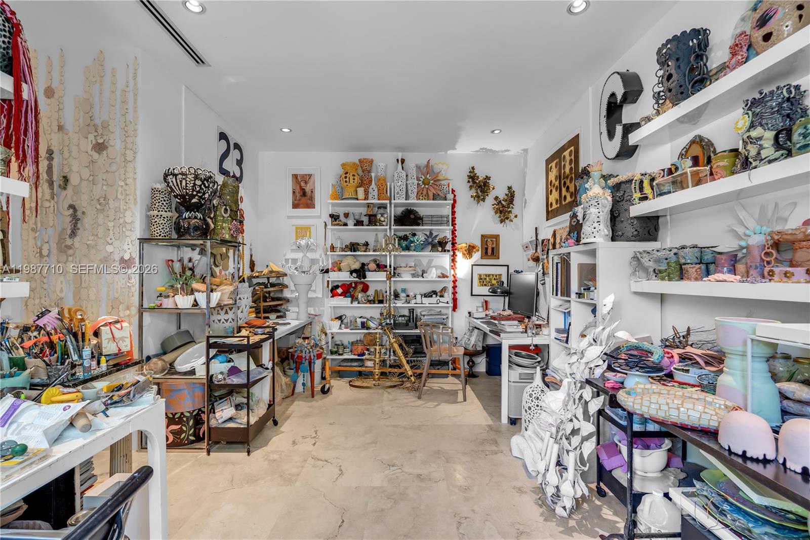 TROPICAL ISLE HOMES SUB 4 - Residential