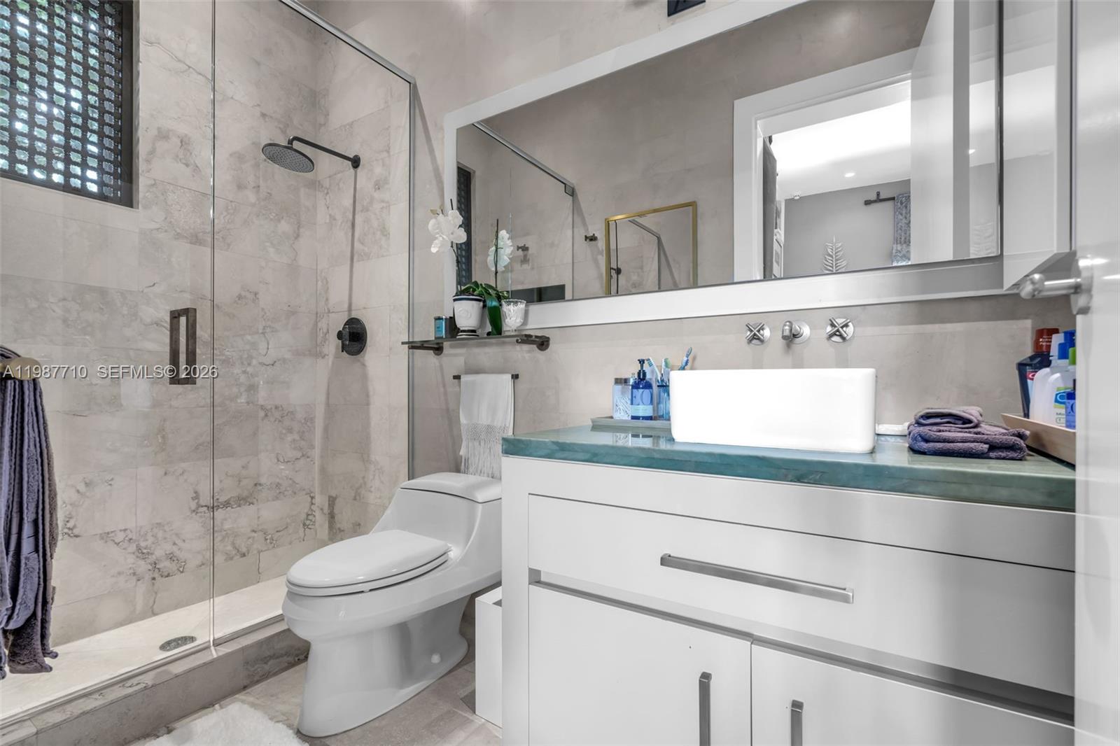 TROPICAL ISLE HOMES SUB 4 - Residential