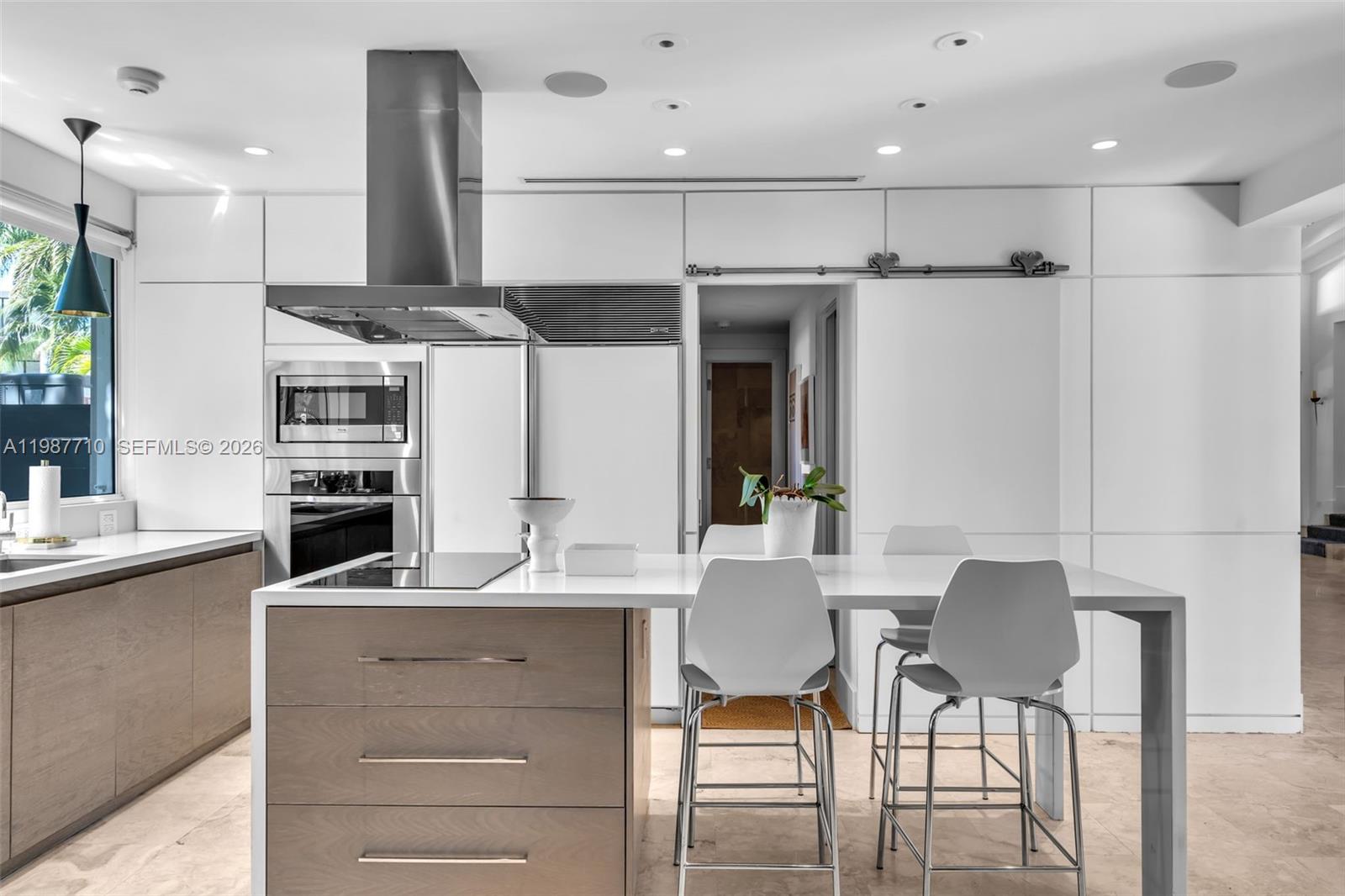 TROPICAL ISLE HOMES SUB 4 - Residential