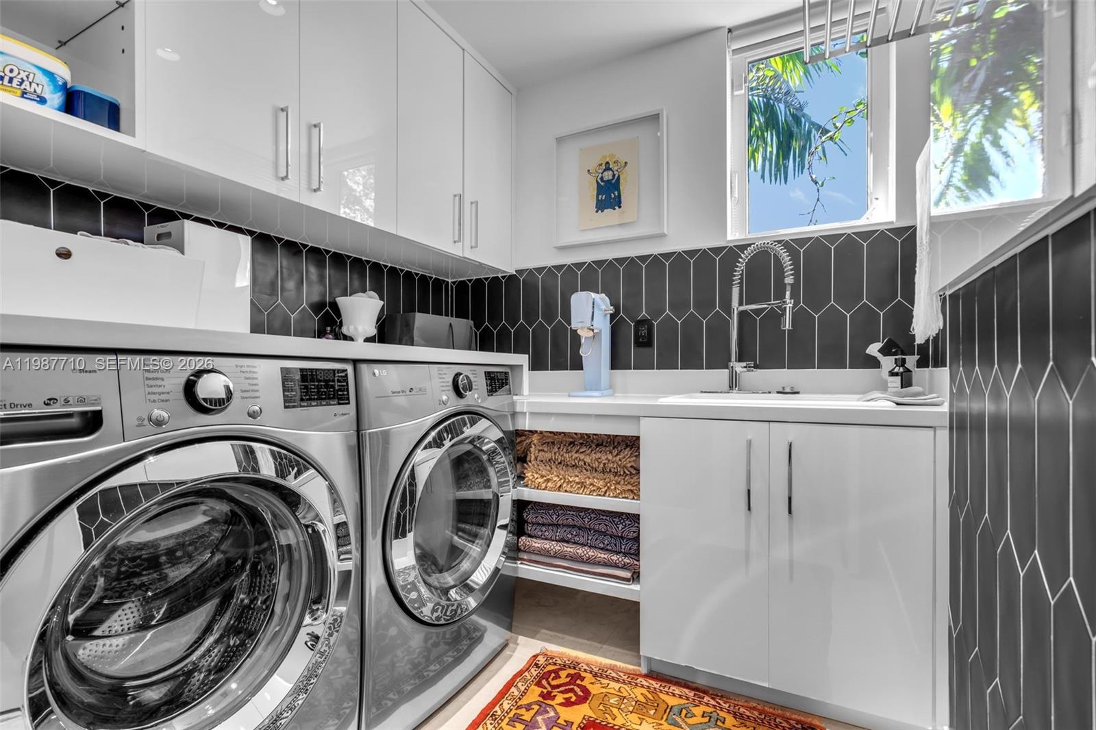 TROPICAL ISLE HOMES SUB 4 - Residential