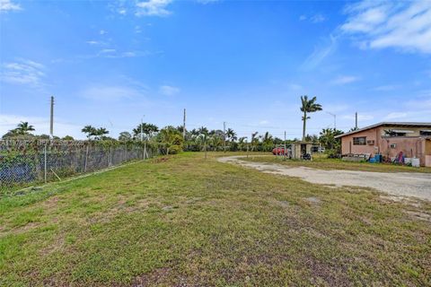 Tiny photo for 25900 SW 177th Ave, Homestead, FL 33031 (MLS # A11976822)