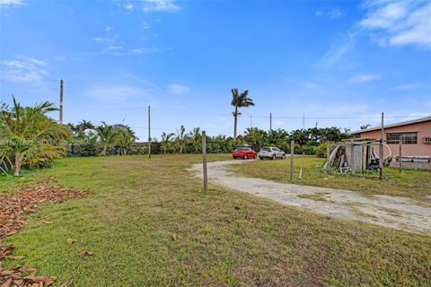 Tiny photo for 25900 SW 177th Ave, Homestead, FL 33031 (MLS # A11976822)