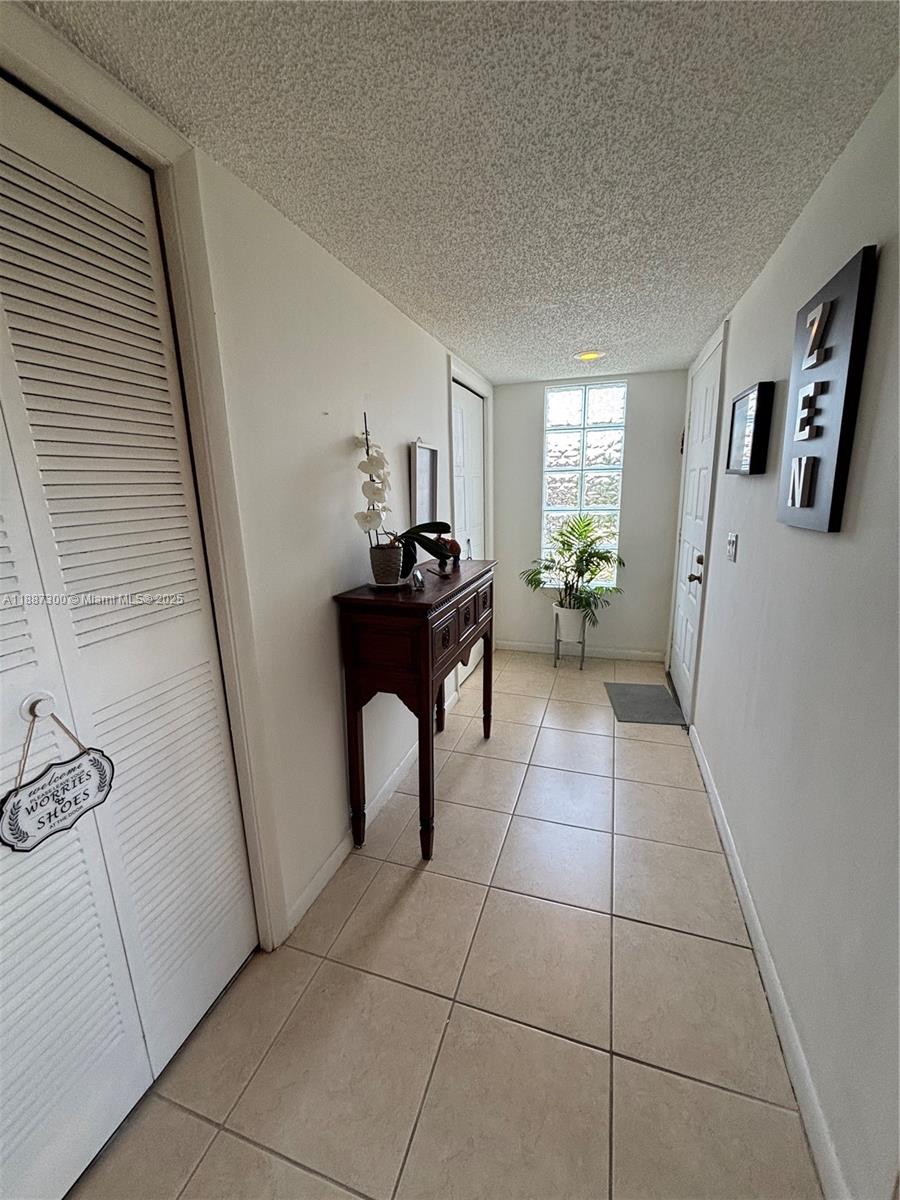RACQUET CLUB - Residential