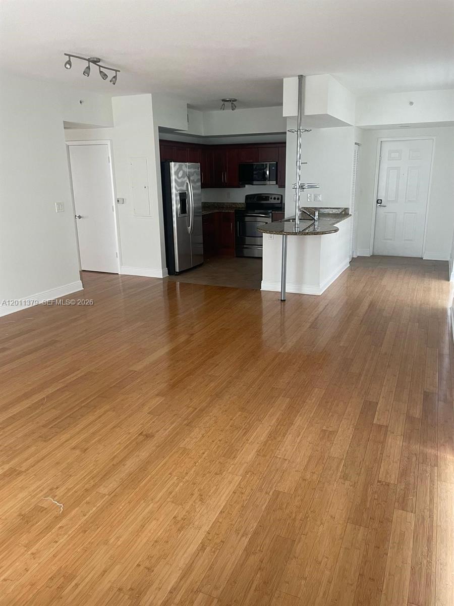 7270 SW 88th St B301