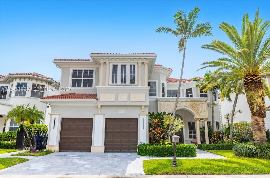 Photo of 1535 Windjammer Way #0, Hollywood, FL 33019 (MLS # A12086537)