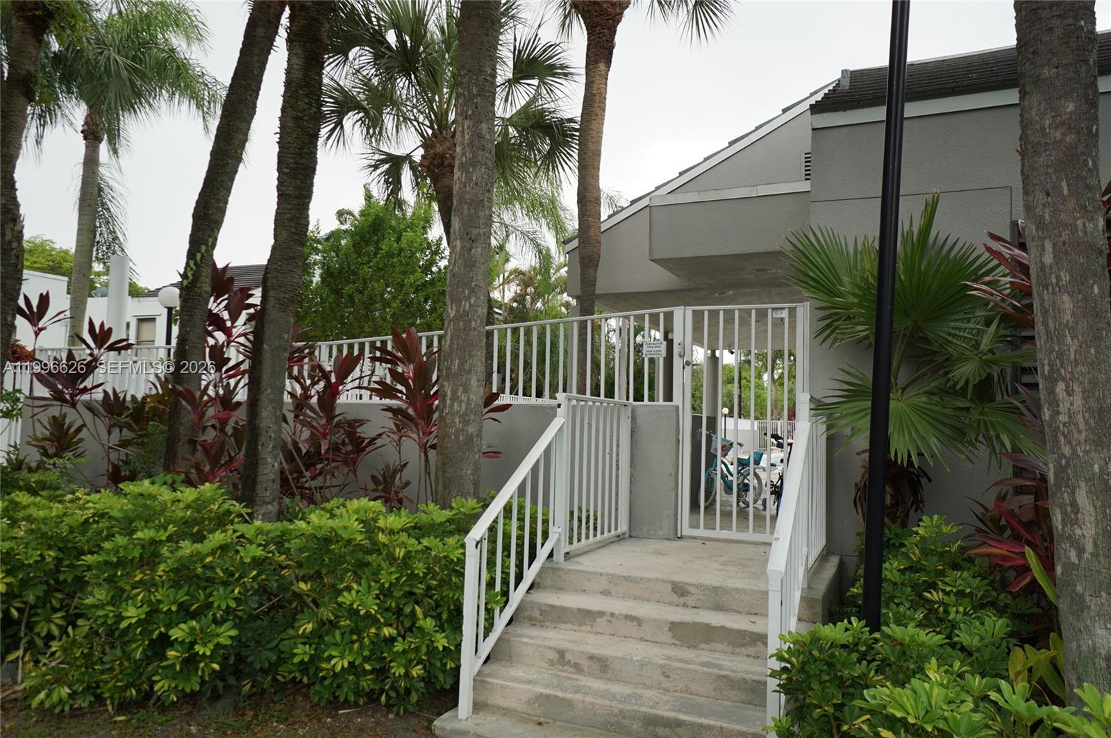 ELAN AT CALUSA CONDO XVI - Residential Lease