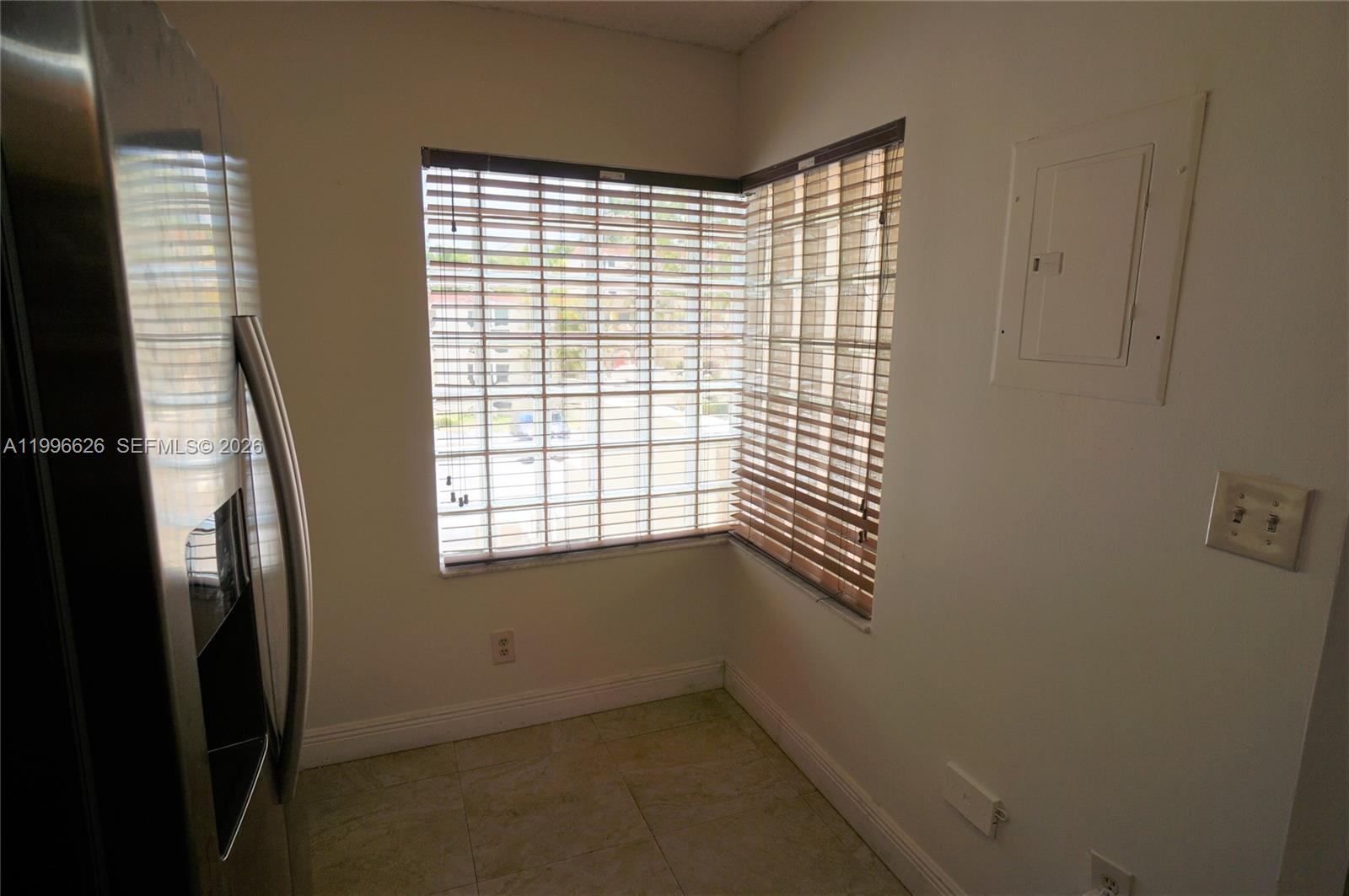 ELAN AT CALUSA CONDO XVI - Residential Lease