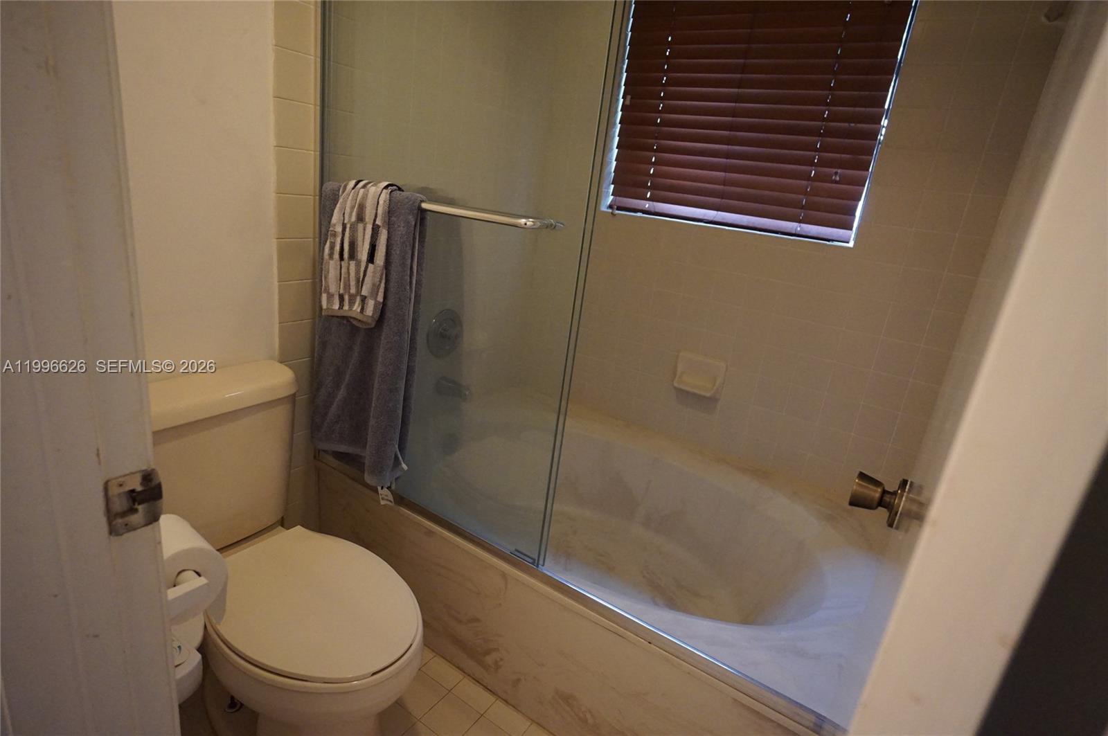 ELAN AT CALUSA CONDO XVI - Residential Lease