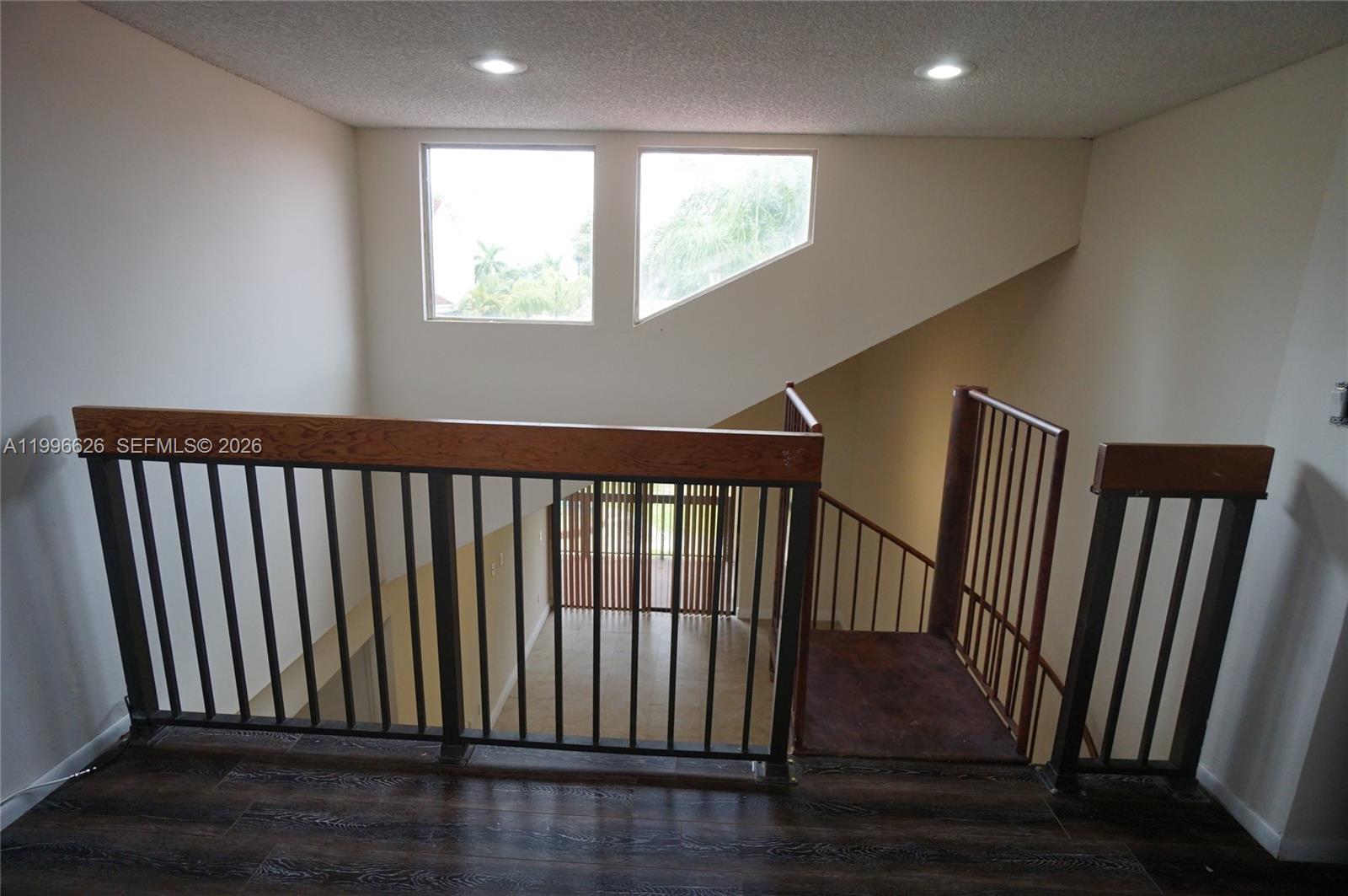 ELAN AT CALUSA CONDO XVI - Residential Lease