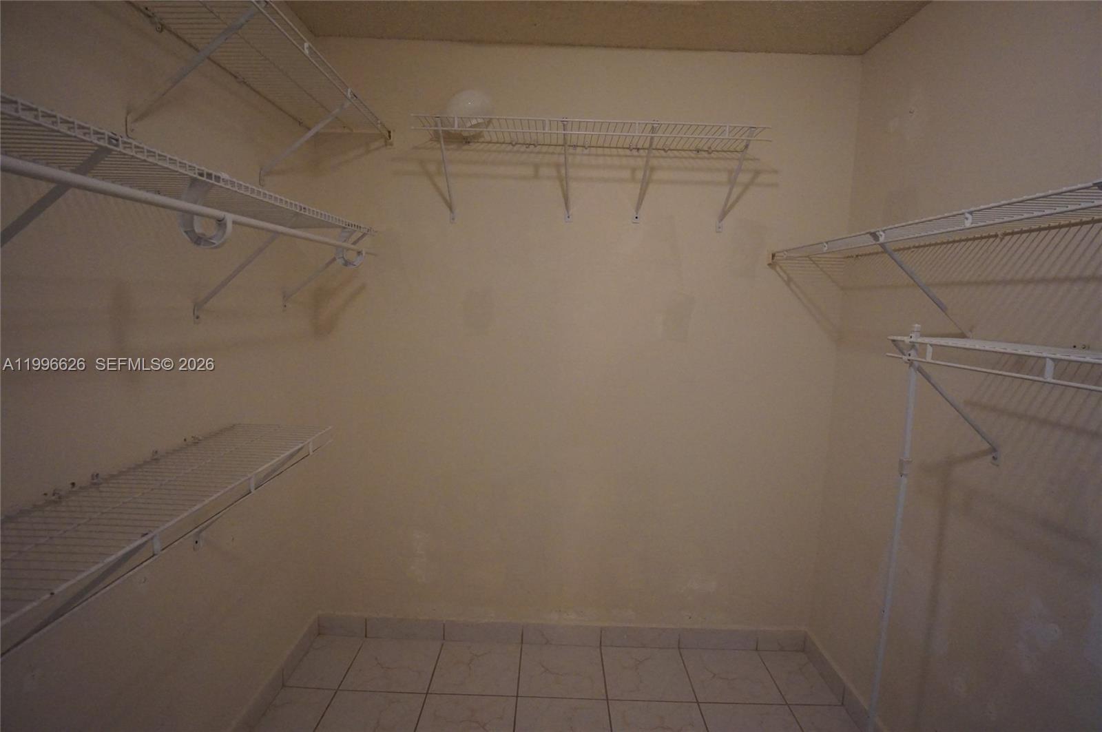 ELAN AT CALUSA CONDO XVI - Residential Lease