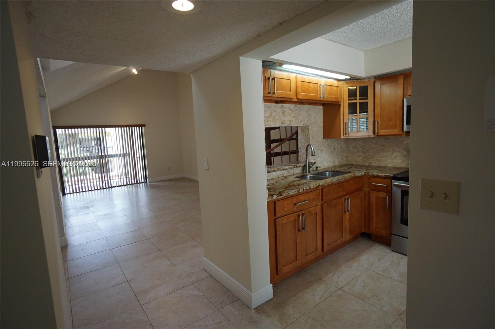 ELAN AT CALUSA CONDO XVI - Residential Lease