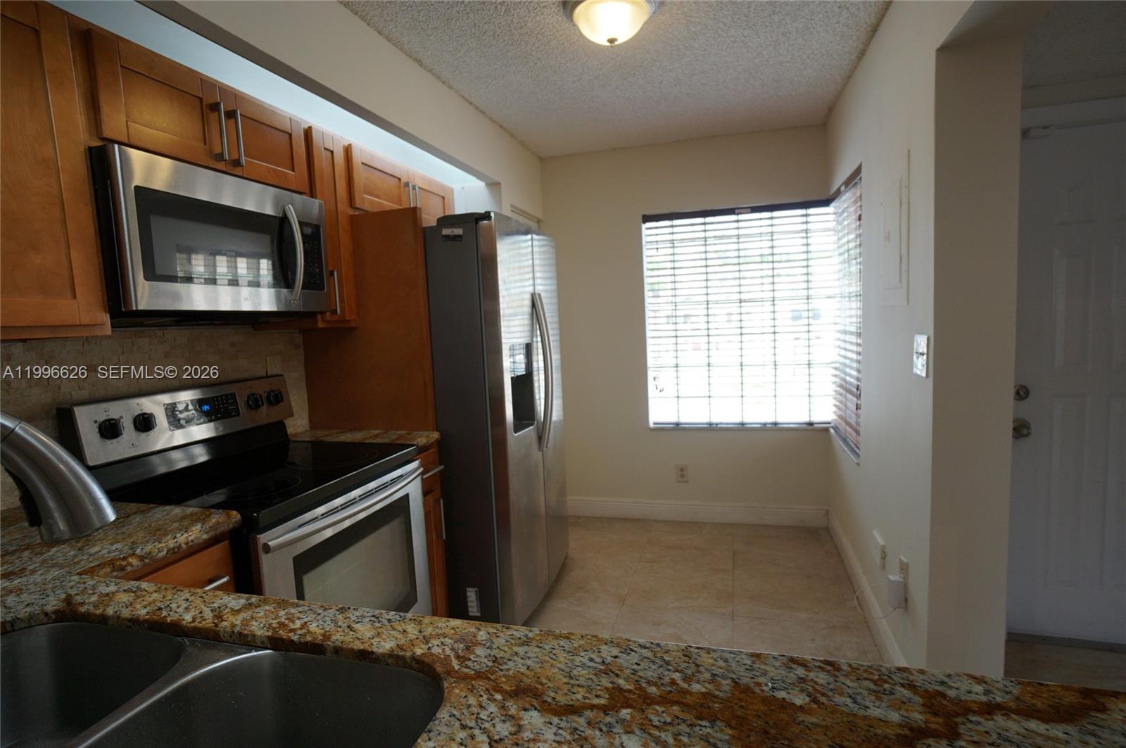 ELAN AT CALUSA CONDO XVI - Residential Lease