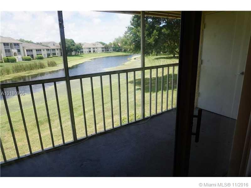 2/2 bedroom with a balcony view to the water and storage closet included, this unit is all wood laminate flooring through out. Conveniently located across from shopping in the Publix Plaza, minutes from the I95 and downtown West Palm areas. this unit will rent quick.