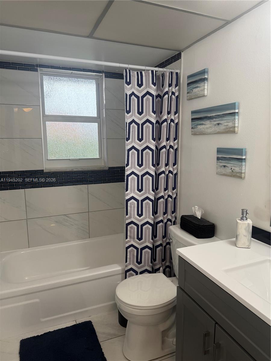 SOMERSET NO SIX CONDO - Residential