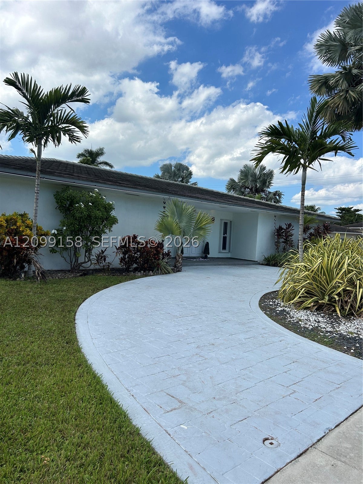 1490 Lenape Dr