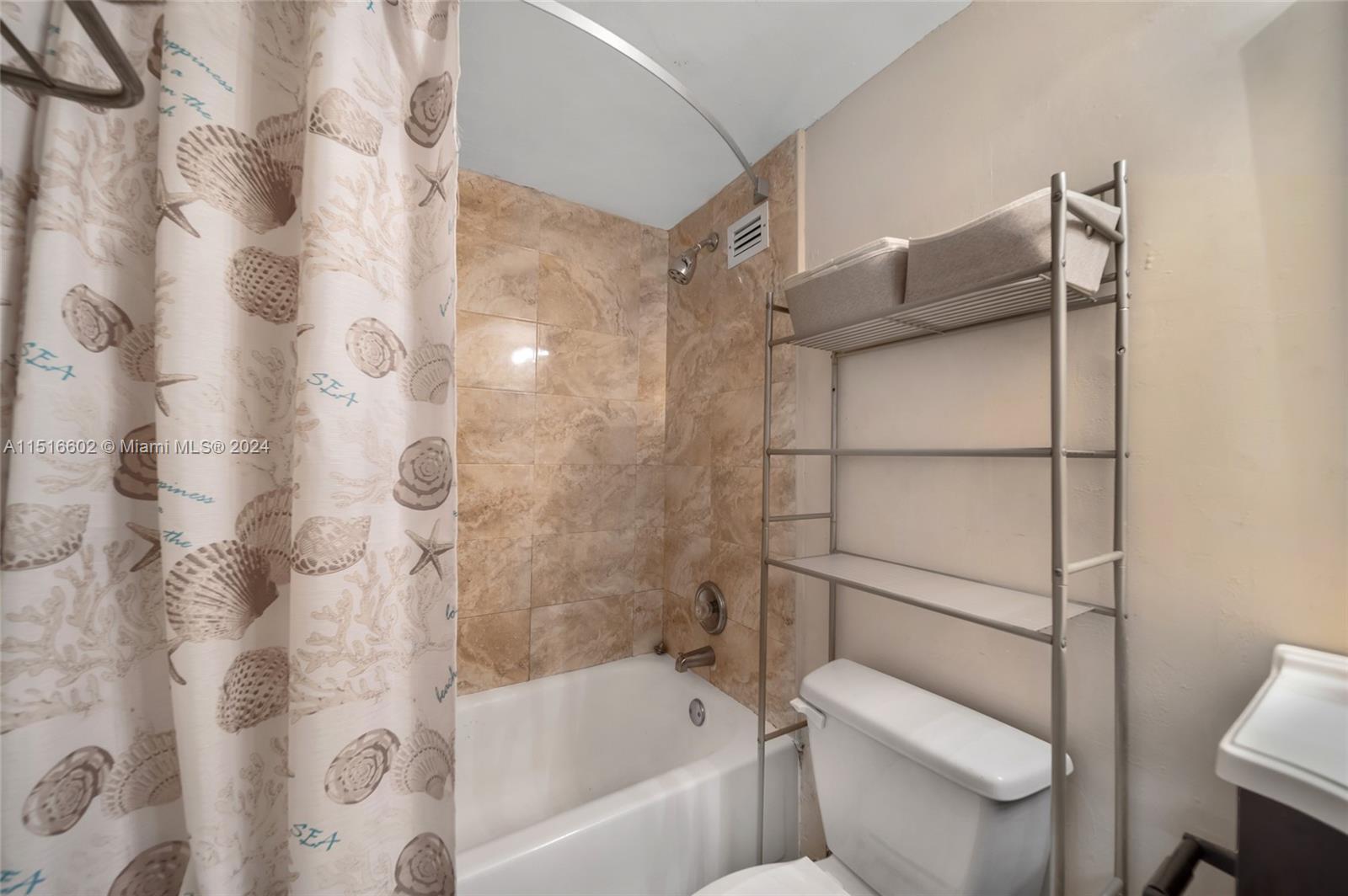 THE AVENTURA BEACH CLUB C - Residential