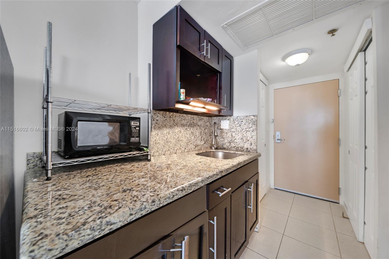 THE AVENTURA BEACH CLUB C - Residential