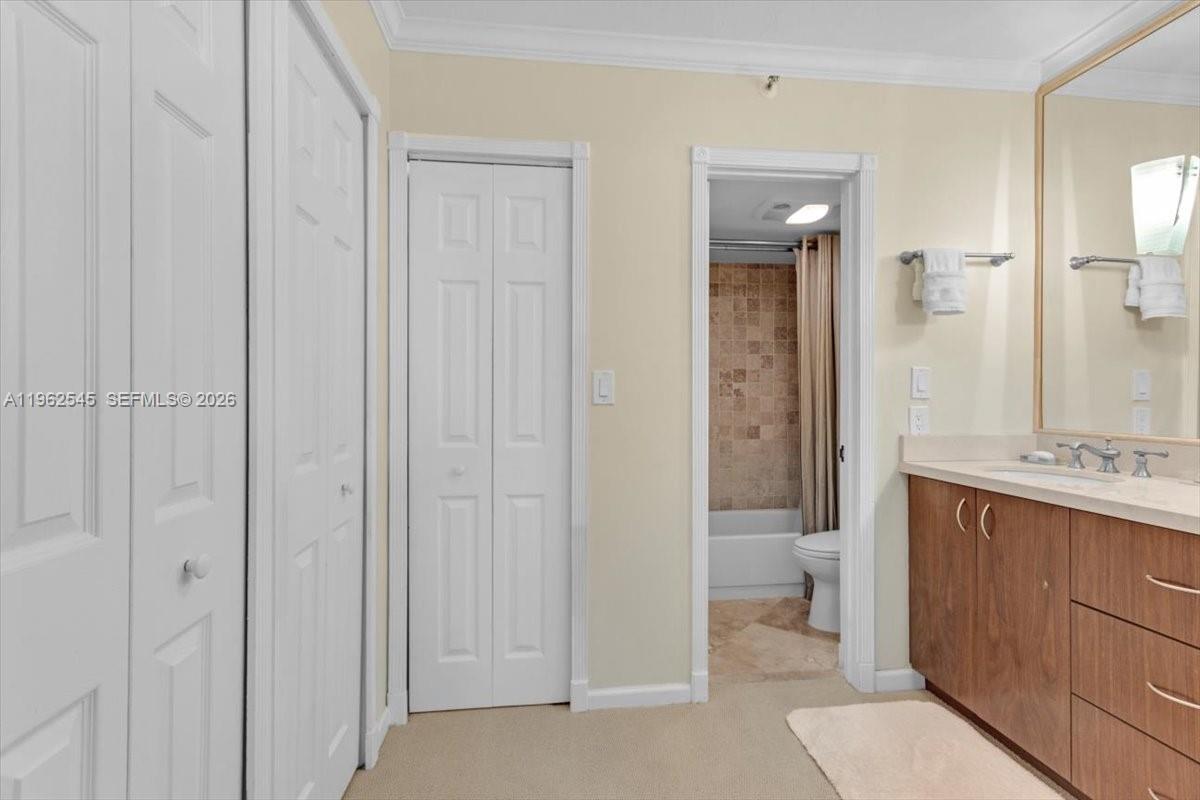 DELVISTA TOWERS CONDO - Residential