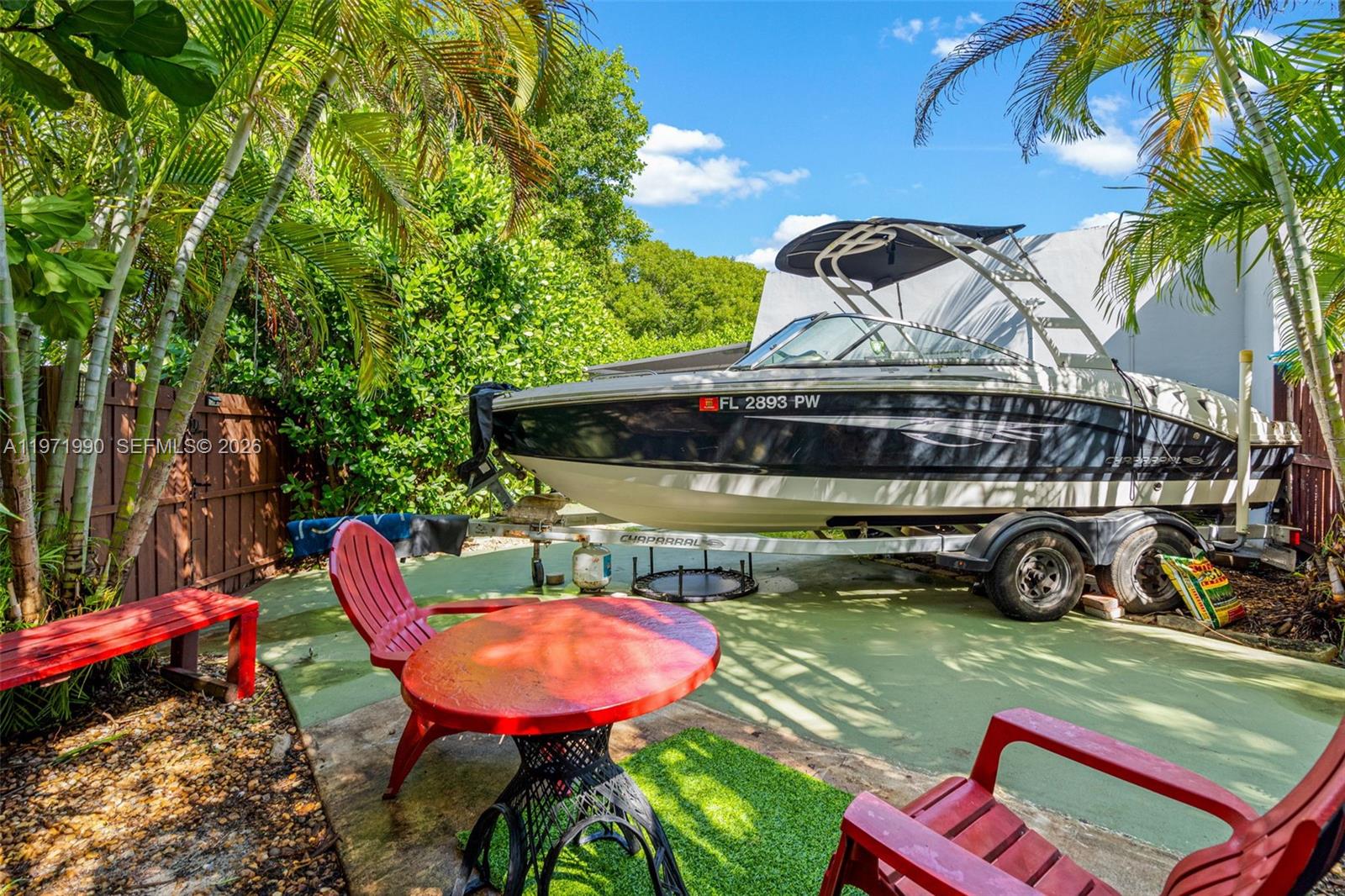 COUNTRY CLUB OF MIAMI FAI - Residential