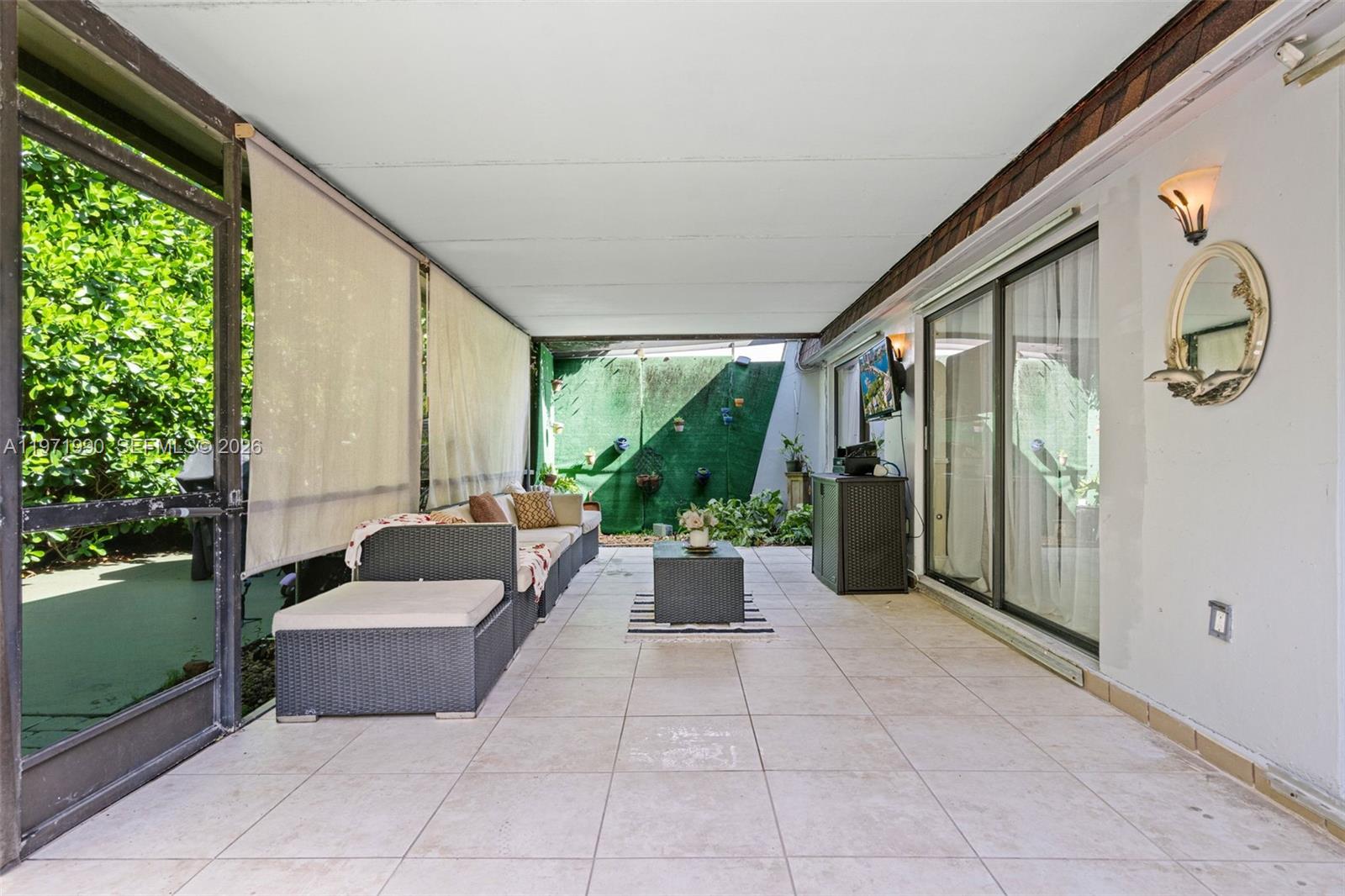 COUNTRY CLUB OF MIAMI FAI - Residential