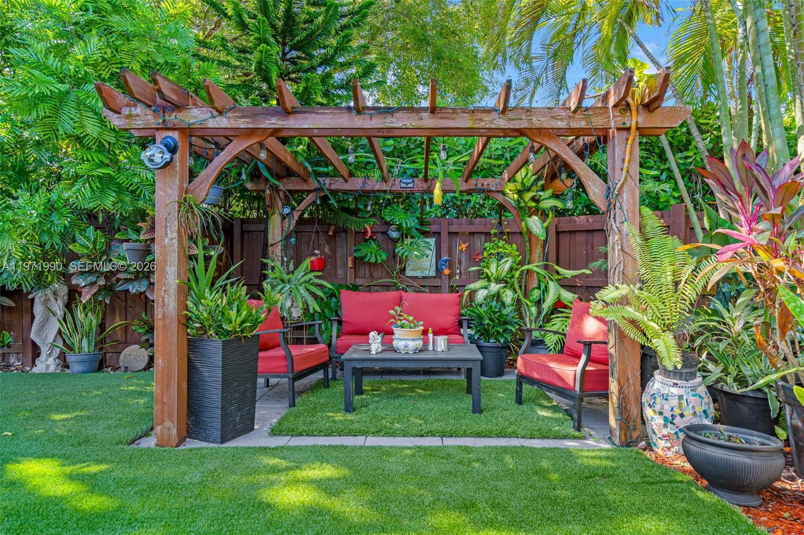 COUNTRY CLUB OF MIAMI FAI - Residential