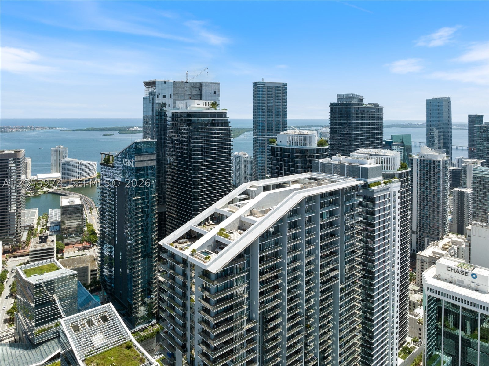 88 SW 7th St PH 4303