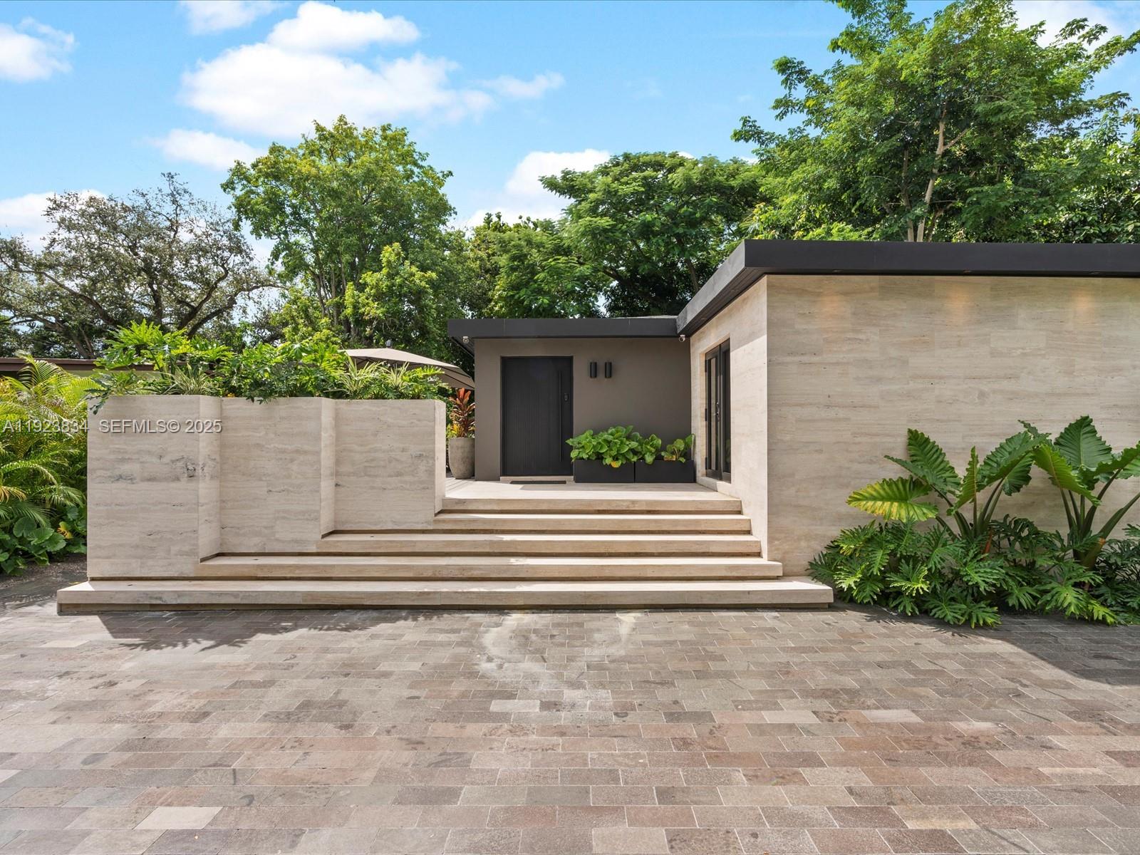 FROW HOMESTEAD - Residential