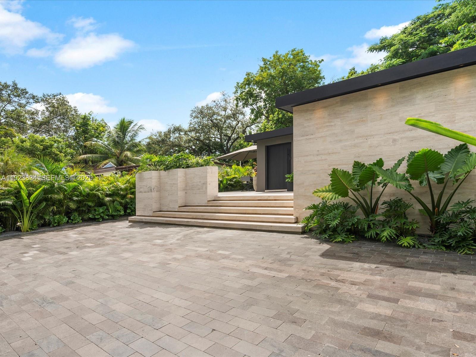 FROW HOMESTEAD - Residential