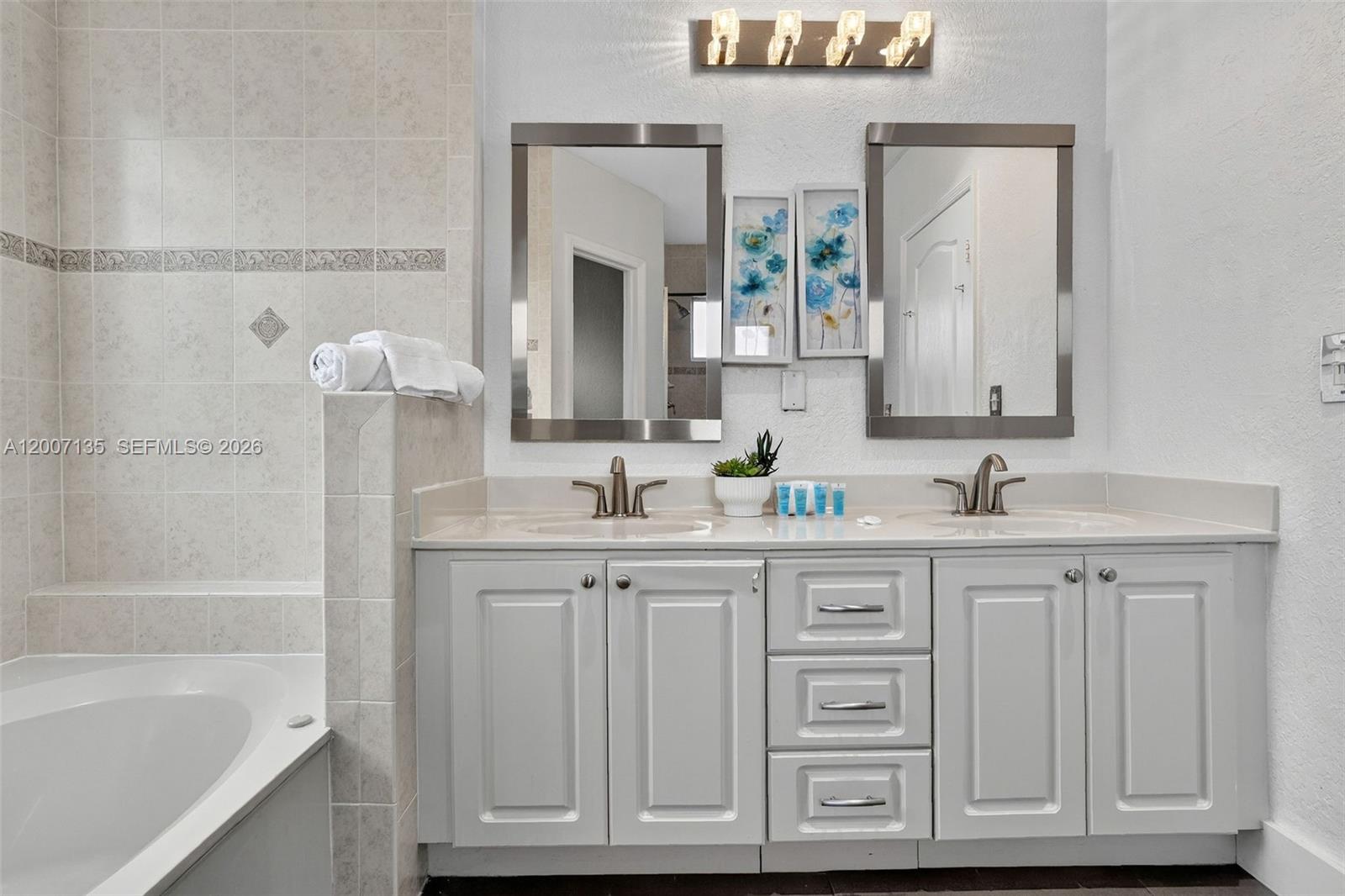 WONDERLY ESTATES SEC 3 - Residential