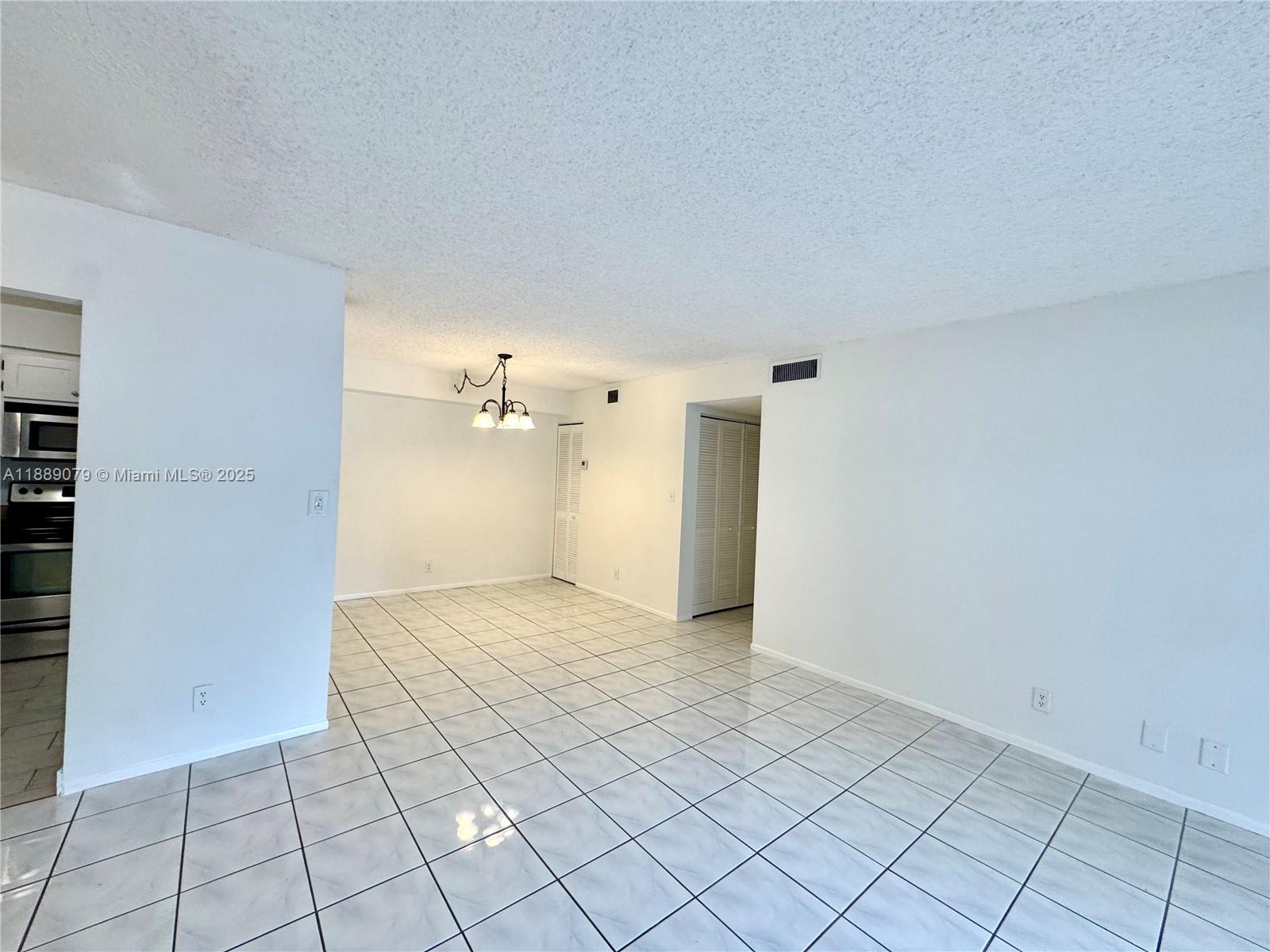 GARDENS NORTH FOUR CONDO - Residential Lease