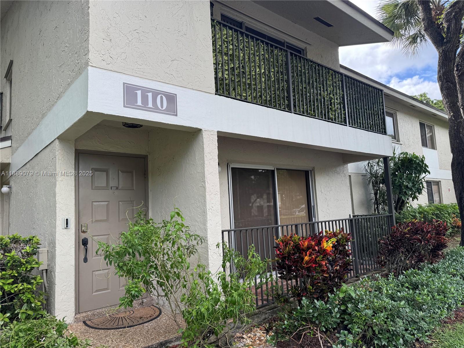 GARDENS NORTH FOUR CONDO - Residential Lease