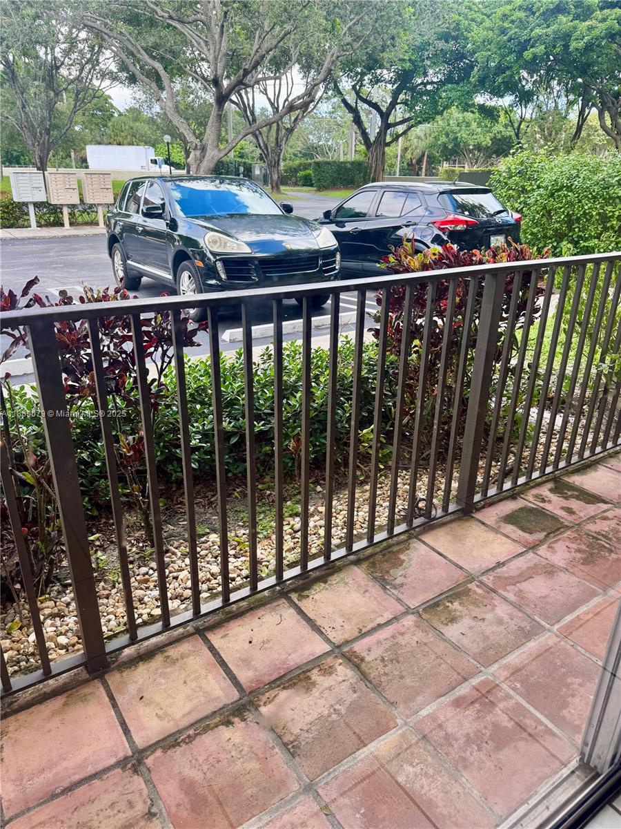 GARDENS NORTH FOUR CONDO - Residential Lease