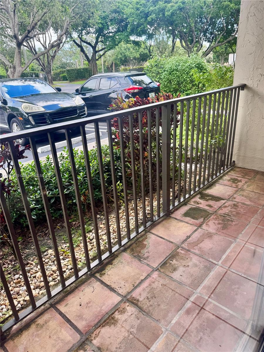 GARDENS NORTH FOUR CONDO - Residential Lease