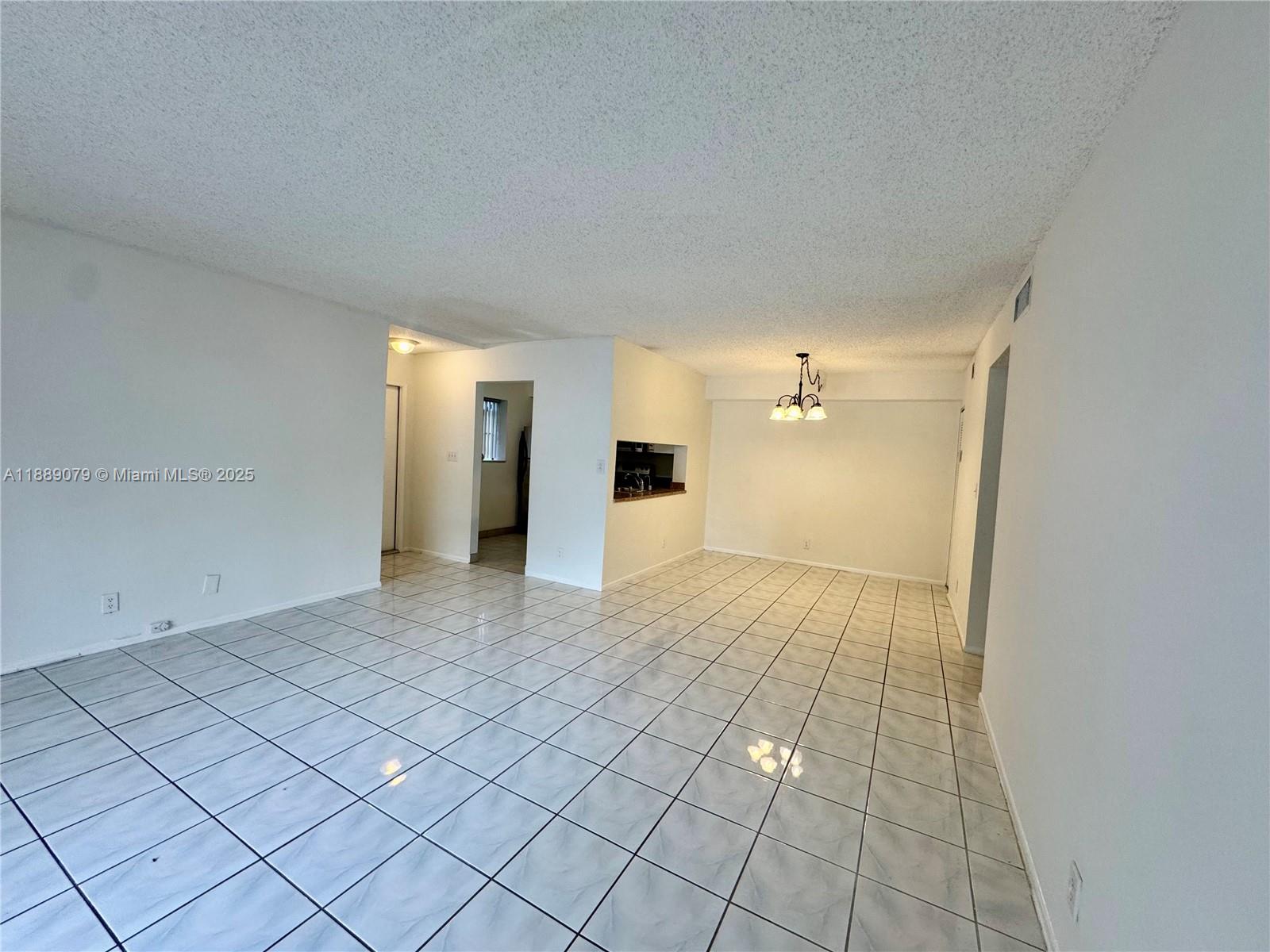 GARDENS NORTH FOUR CONDO - Residential Lease