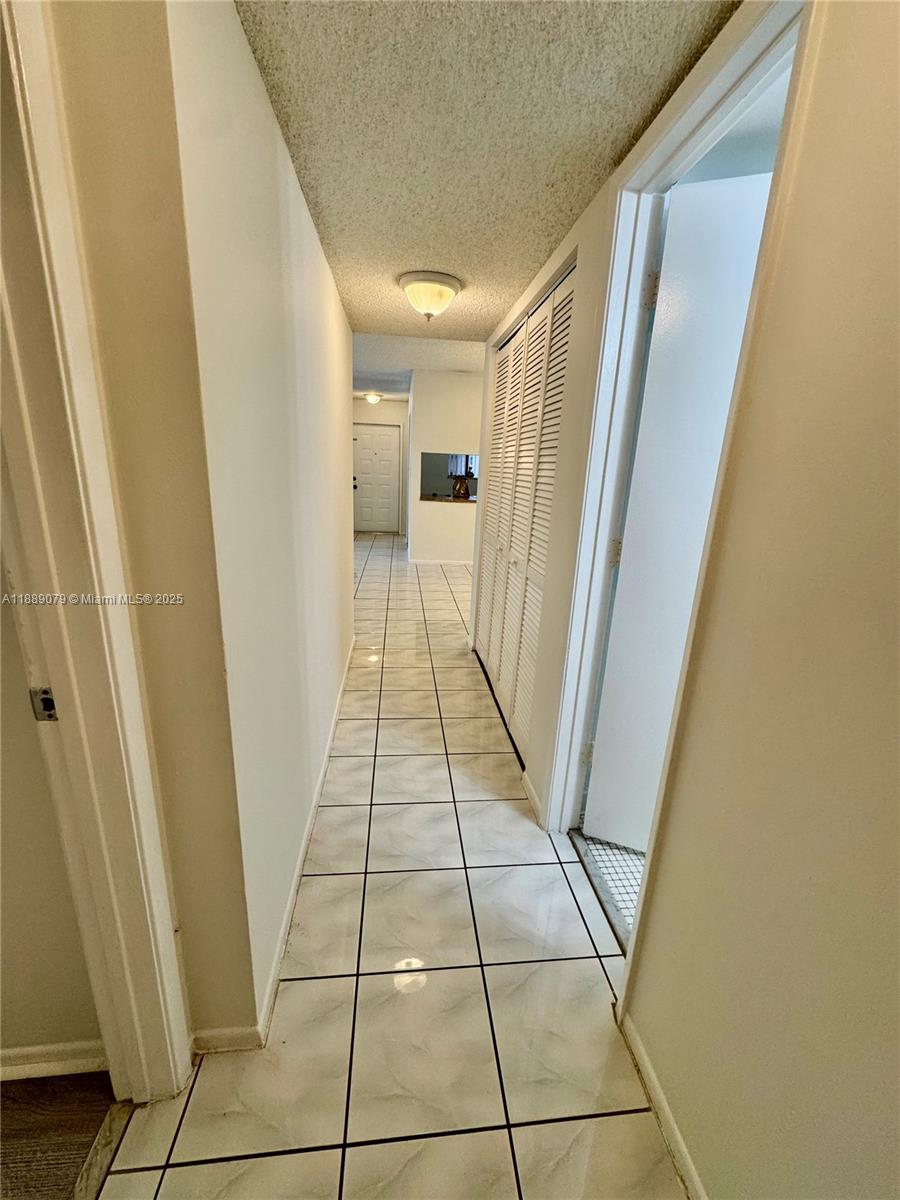 GARDENS NORTH FOUR CONDO - Residential Lease