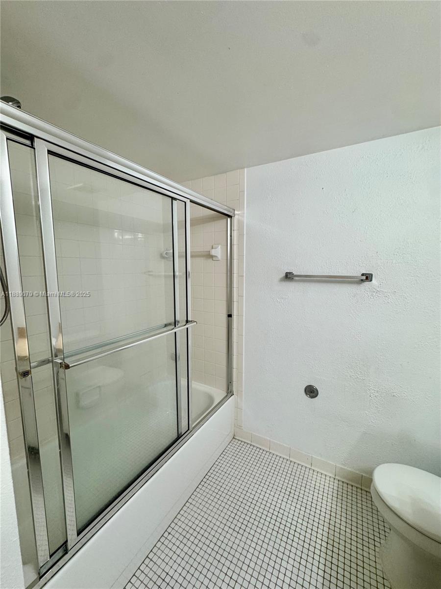 GARDENS NORTH FOUR CONDO - Residential Lease