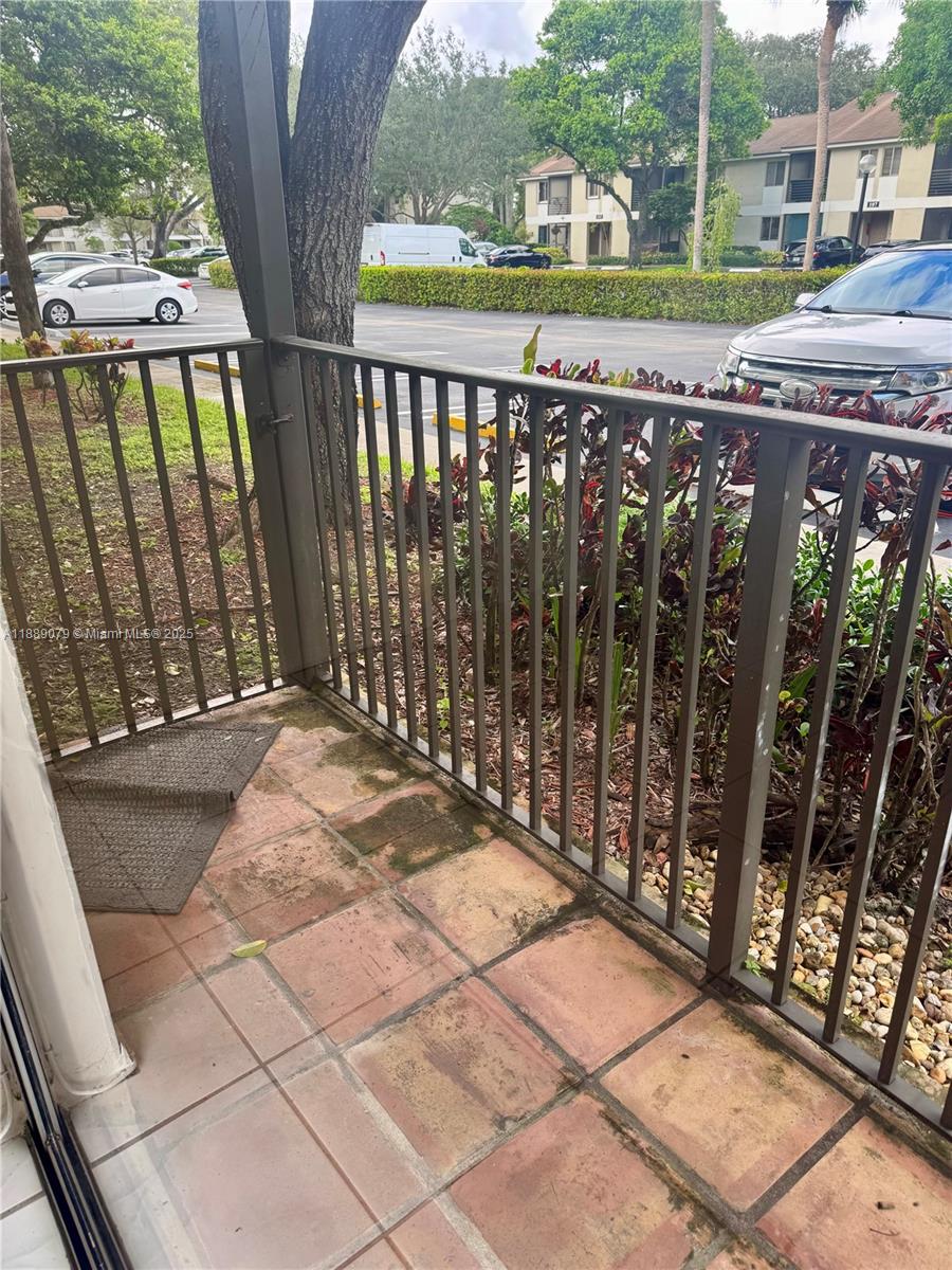 GARDENS NORTH FOUR CONDO - Residential Lease