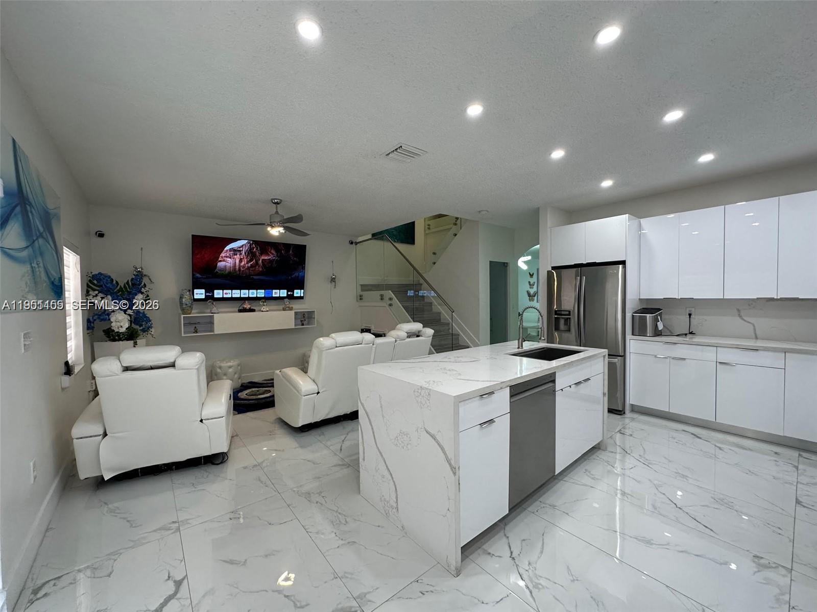 TOWNGATE CONDO NINE - Residential