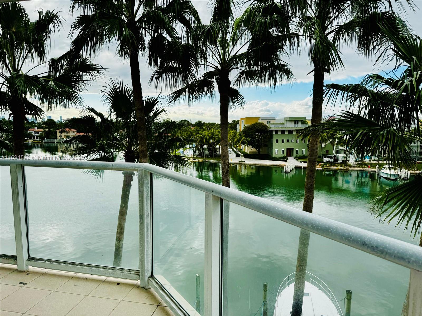 5900 E Collins Ave 508