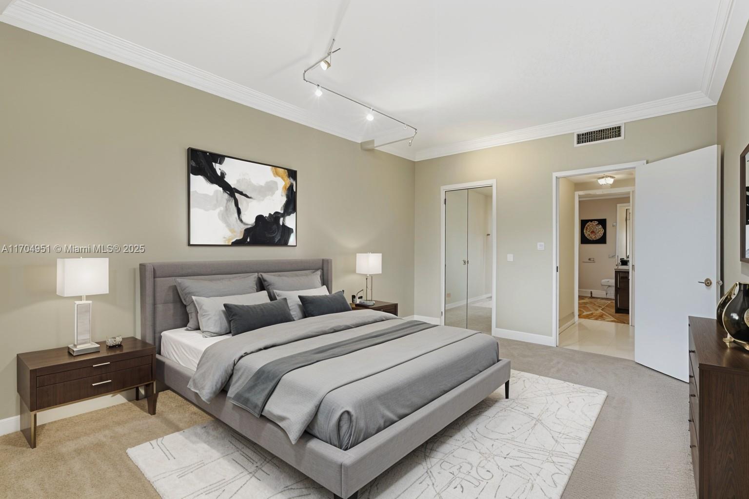 HAMPTONS WEST CONDO - Residential