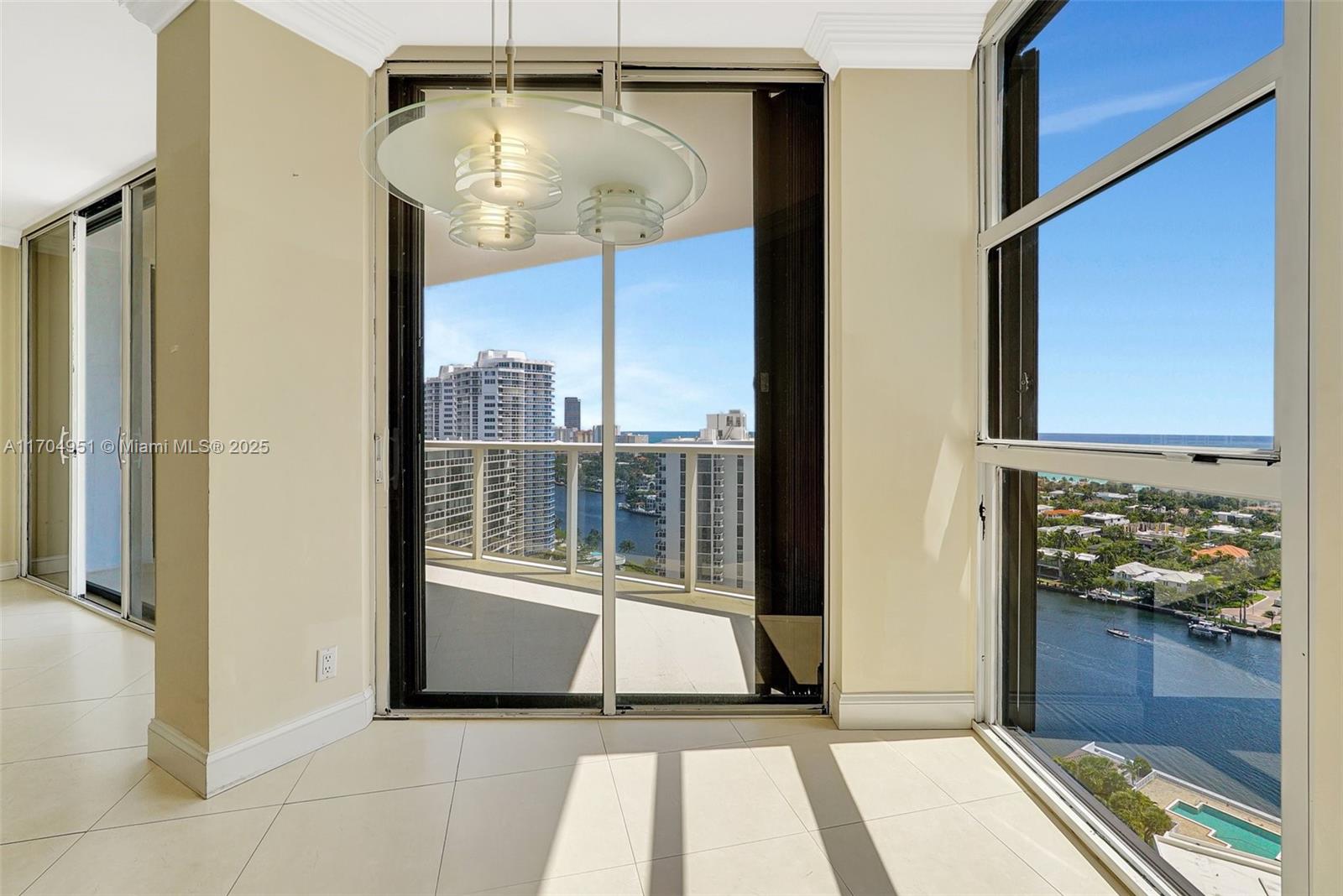 HAMPTONS WEST CONDO - Residential