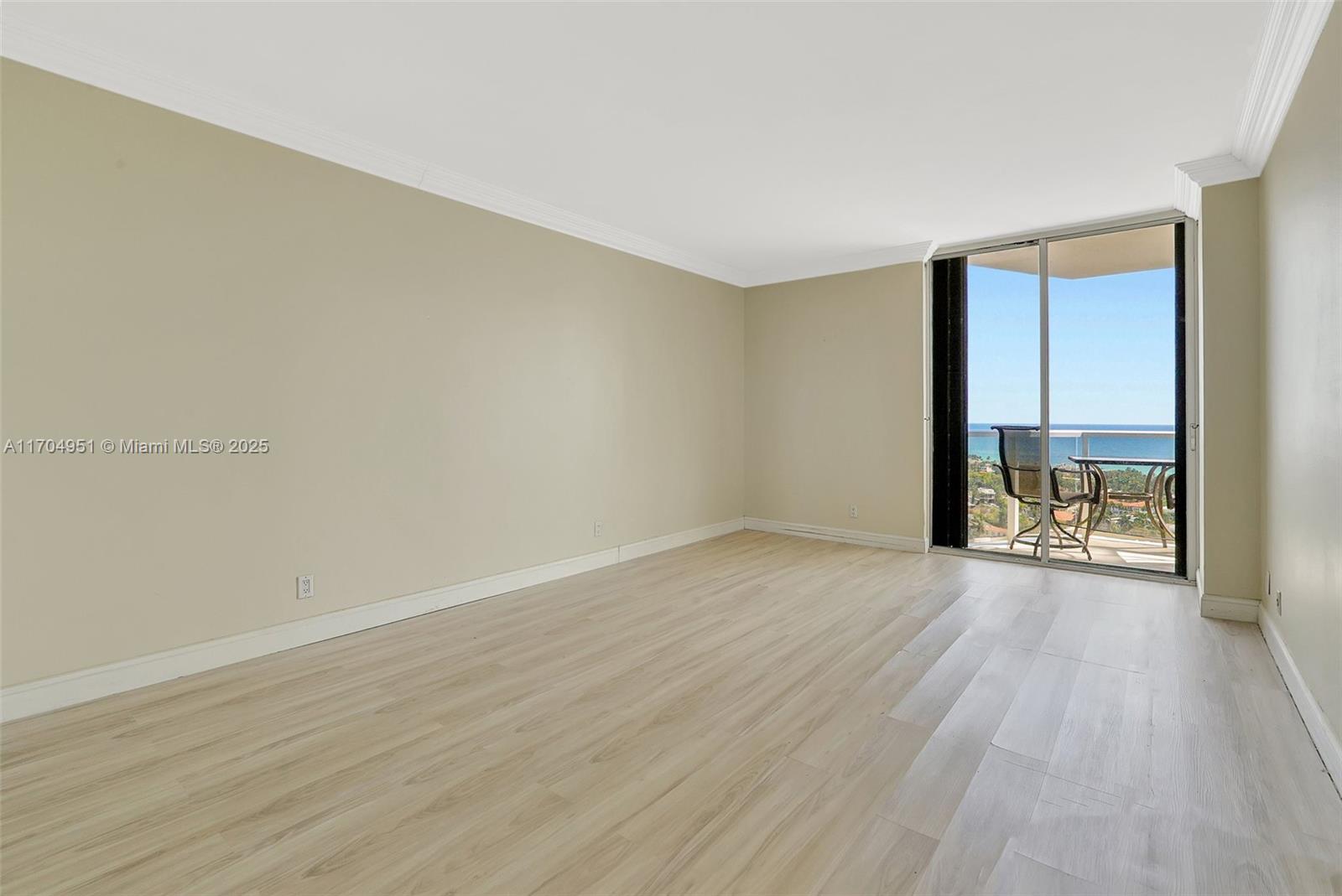 HAMPTONS WEST CONDO - Residential
