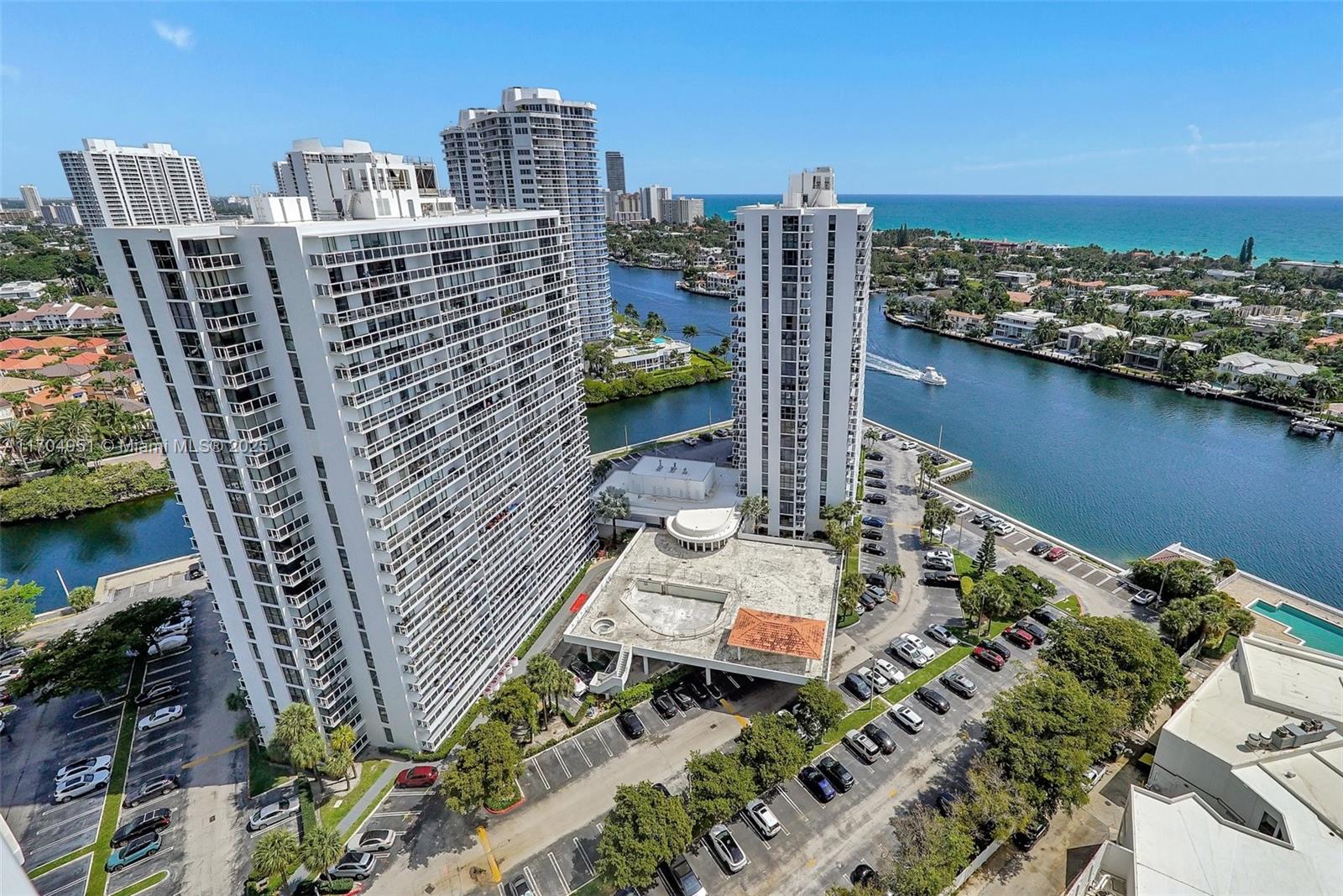 HAMPTONS WEST CONDO - Residential