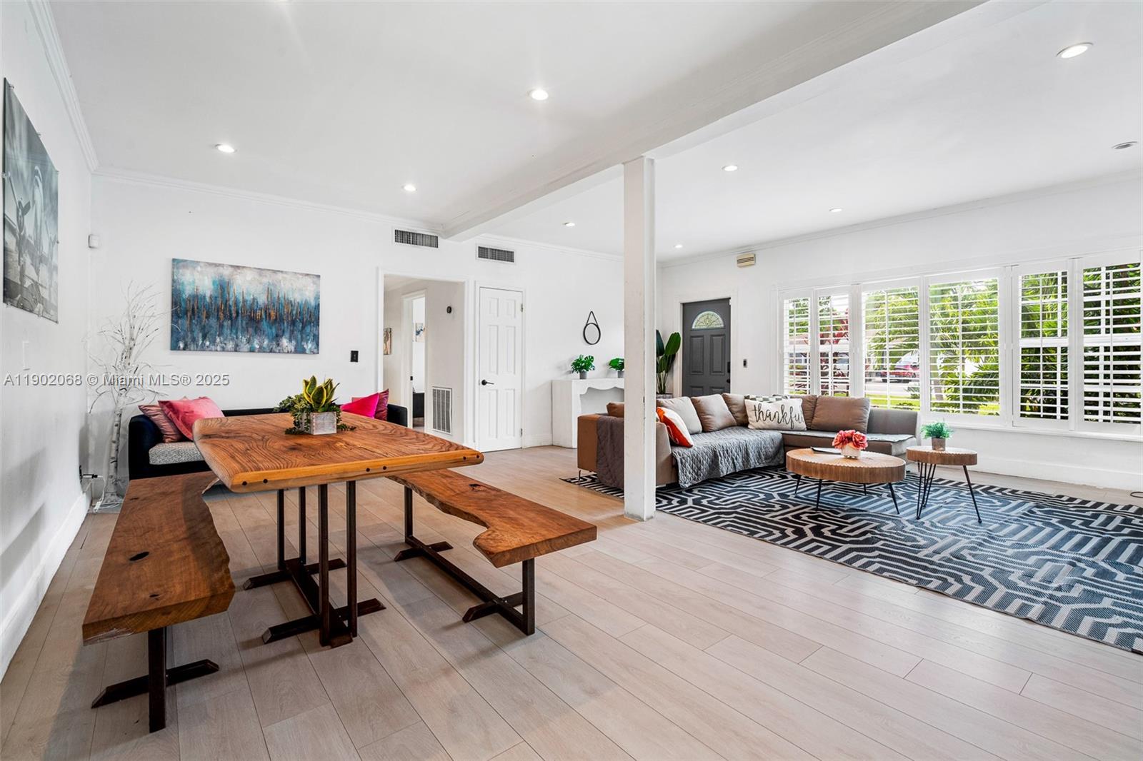 BISCAYNE GARDENS - Residential