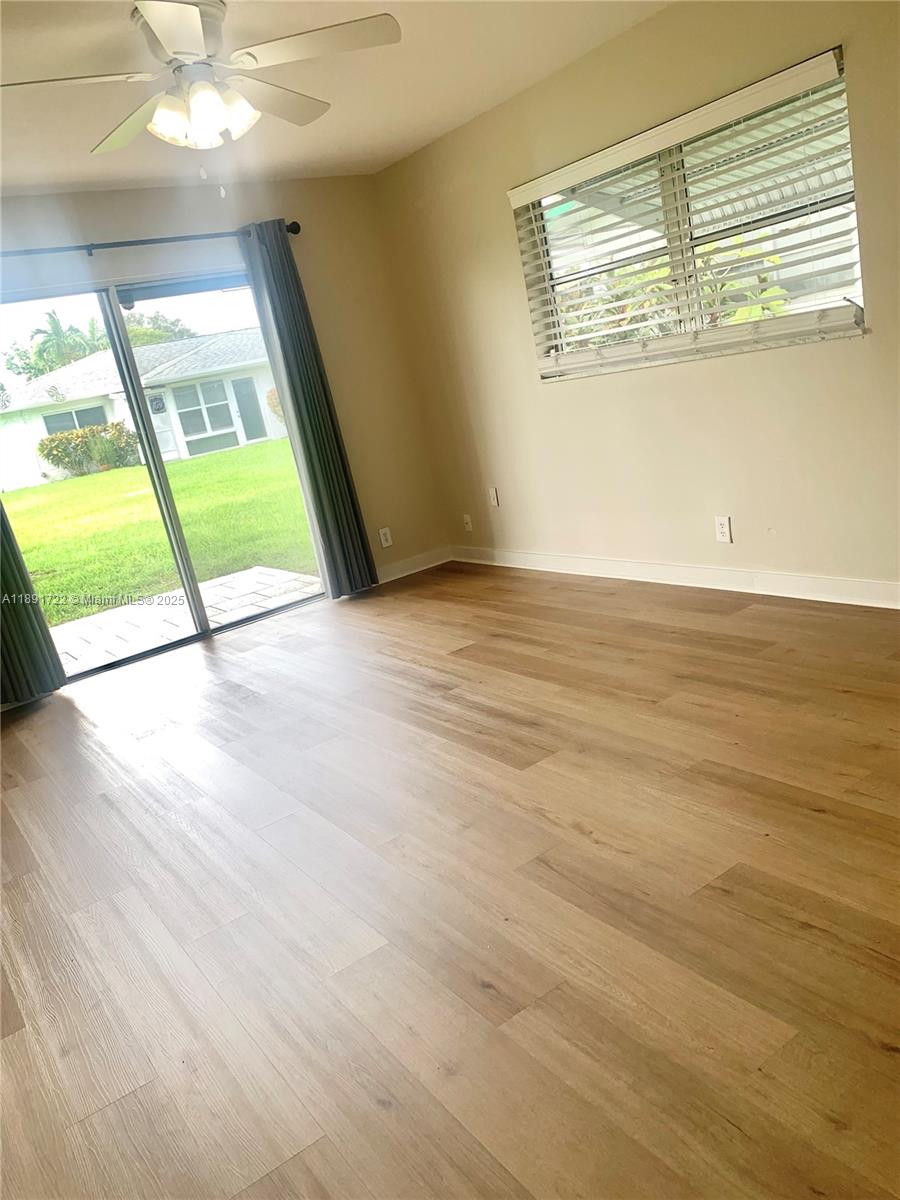 LAUDERDALE WEST - Residential