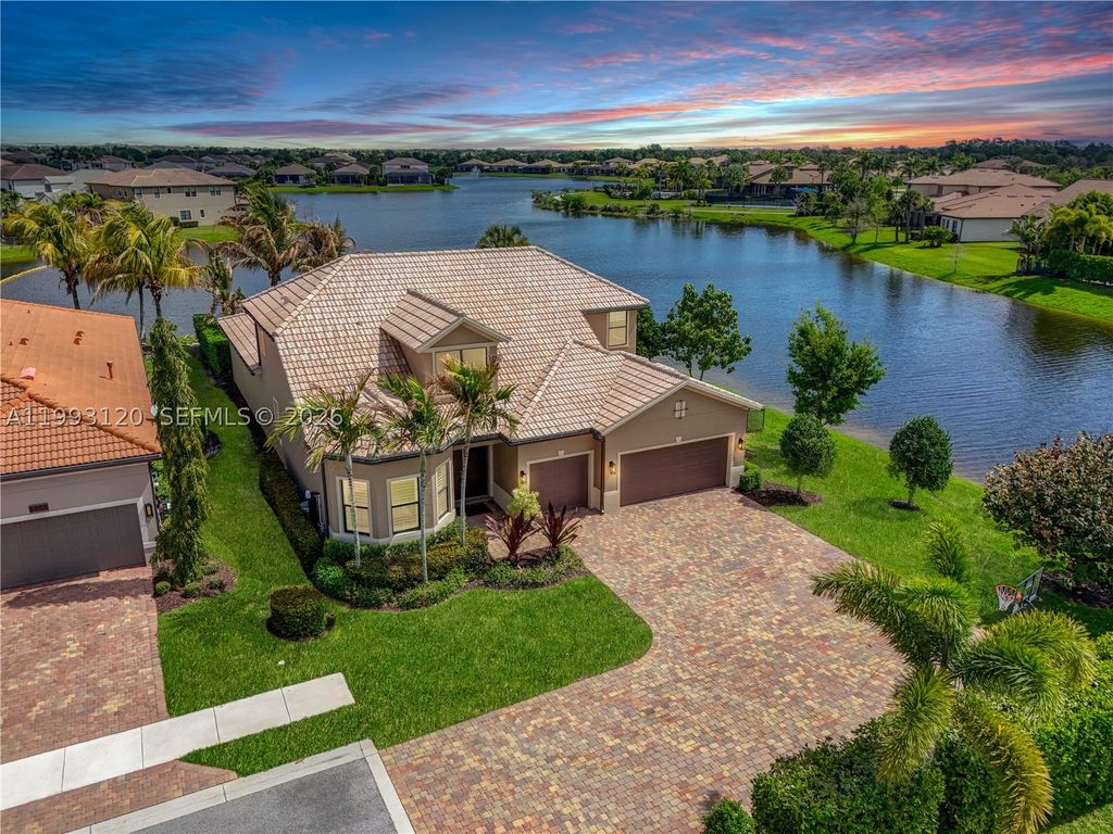 Photo of 130 Blanca Isles Ln, Jupiter, FL 33478 (MLS # A11993120)