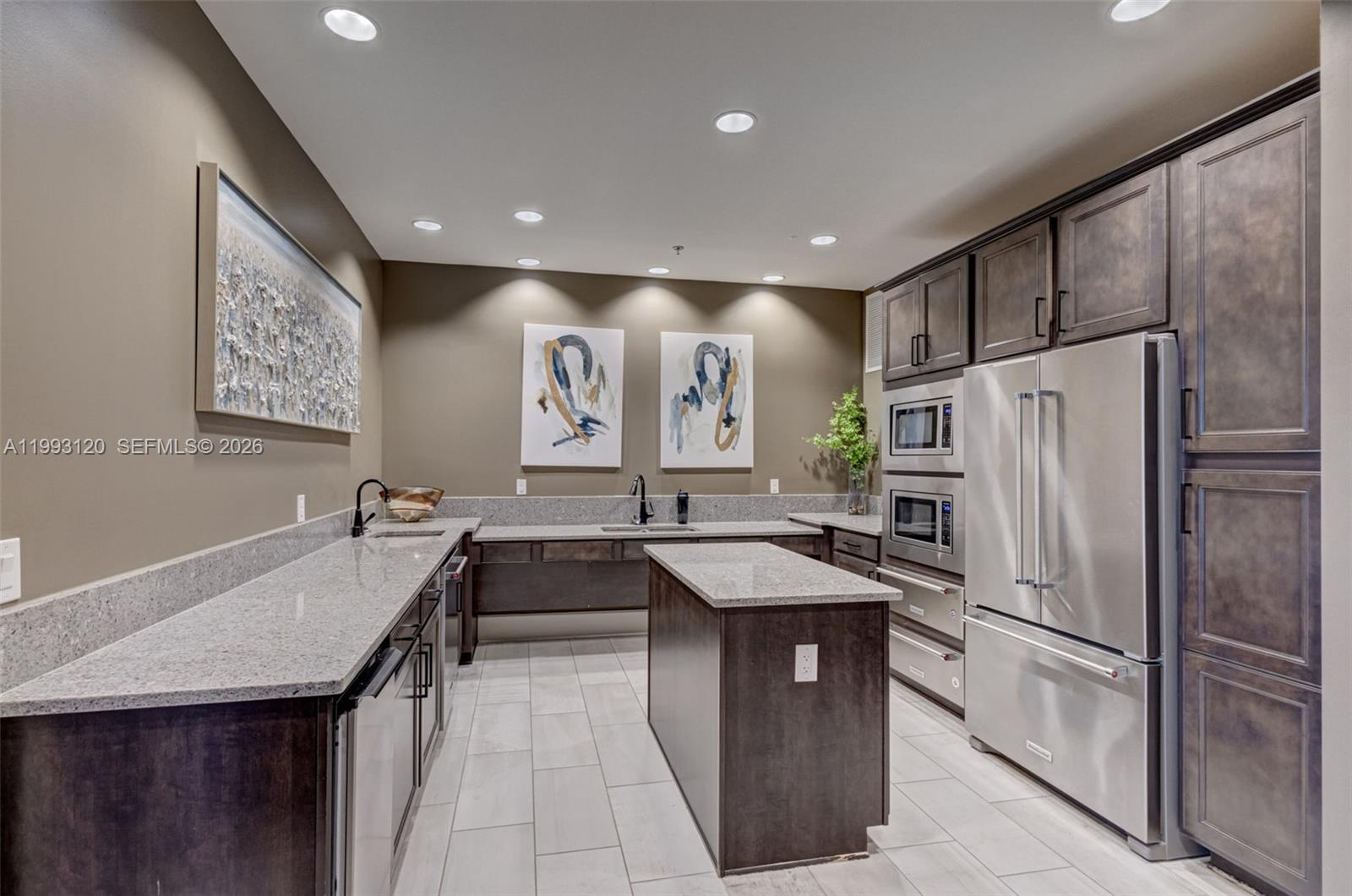 SONOMA ISLES - Residential