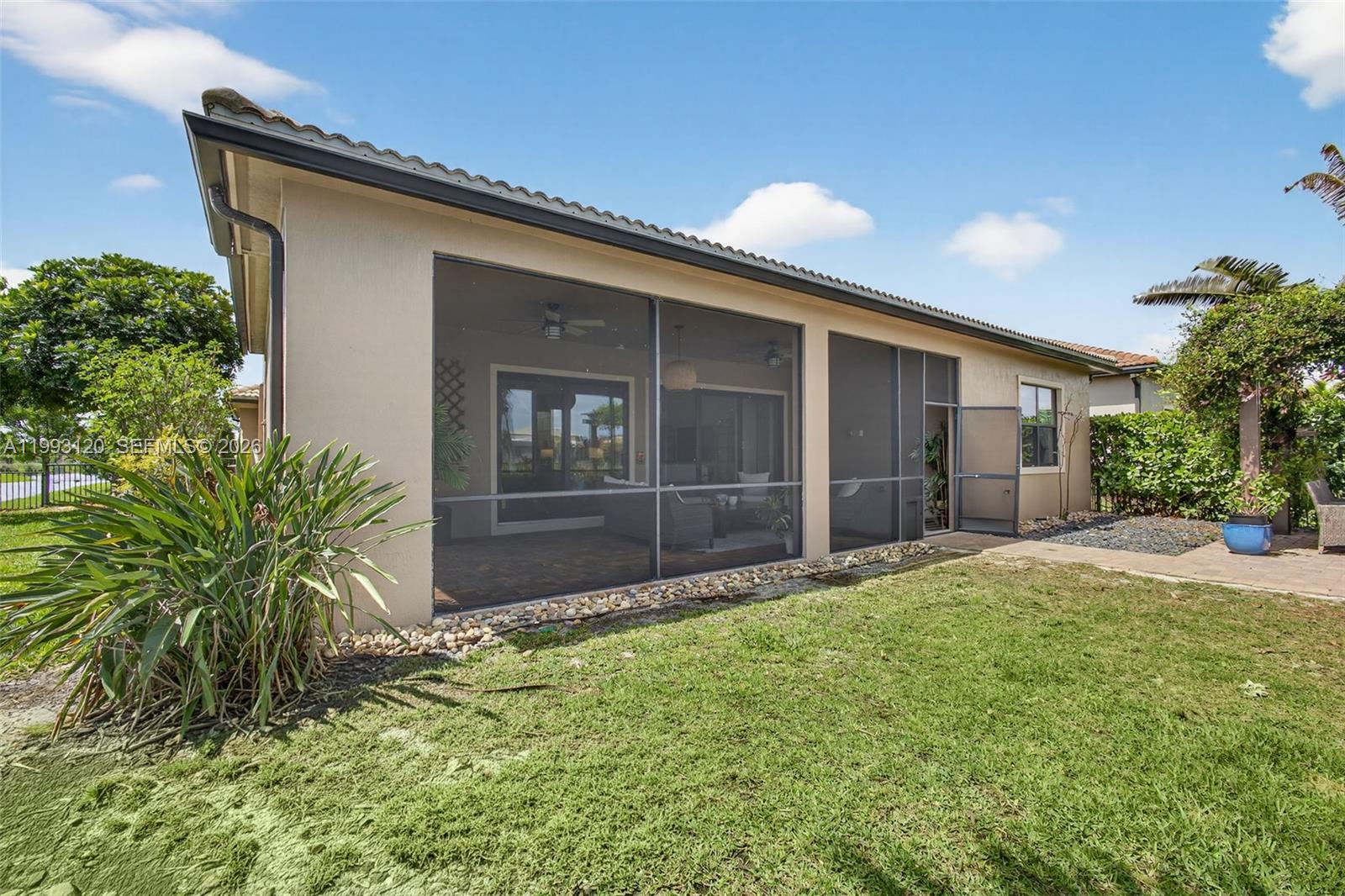 SONOMA ISLES - Residential