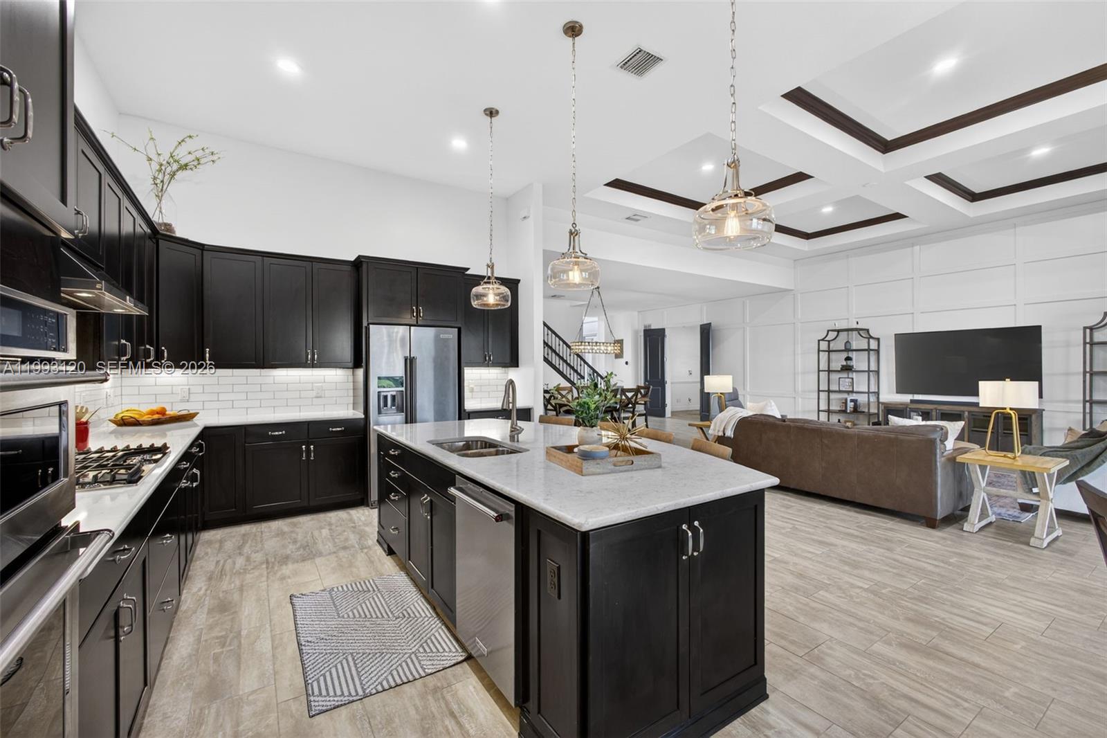 SONOMA ISLES - Residential